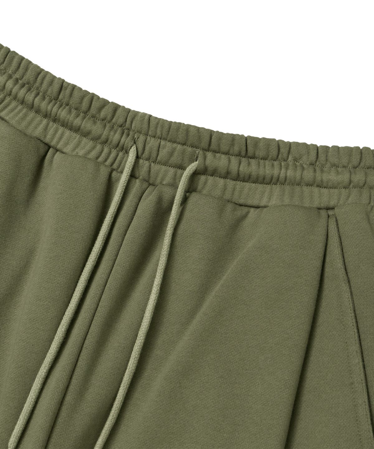 브라운브레스(BROWNBREATH) TAG TWO TUCK WIDE SWEAT PANTS - KHAKI