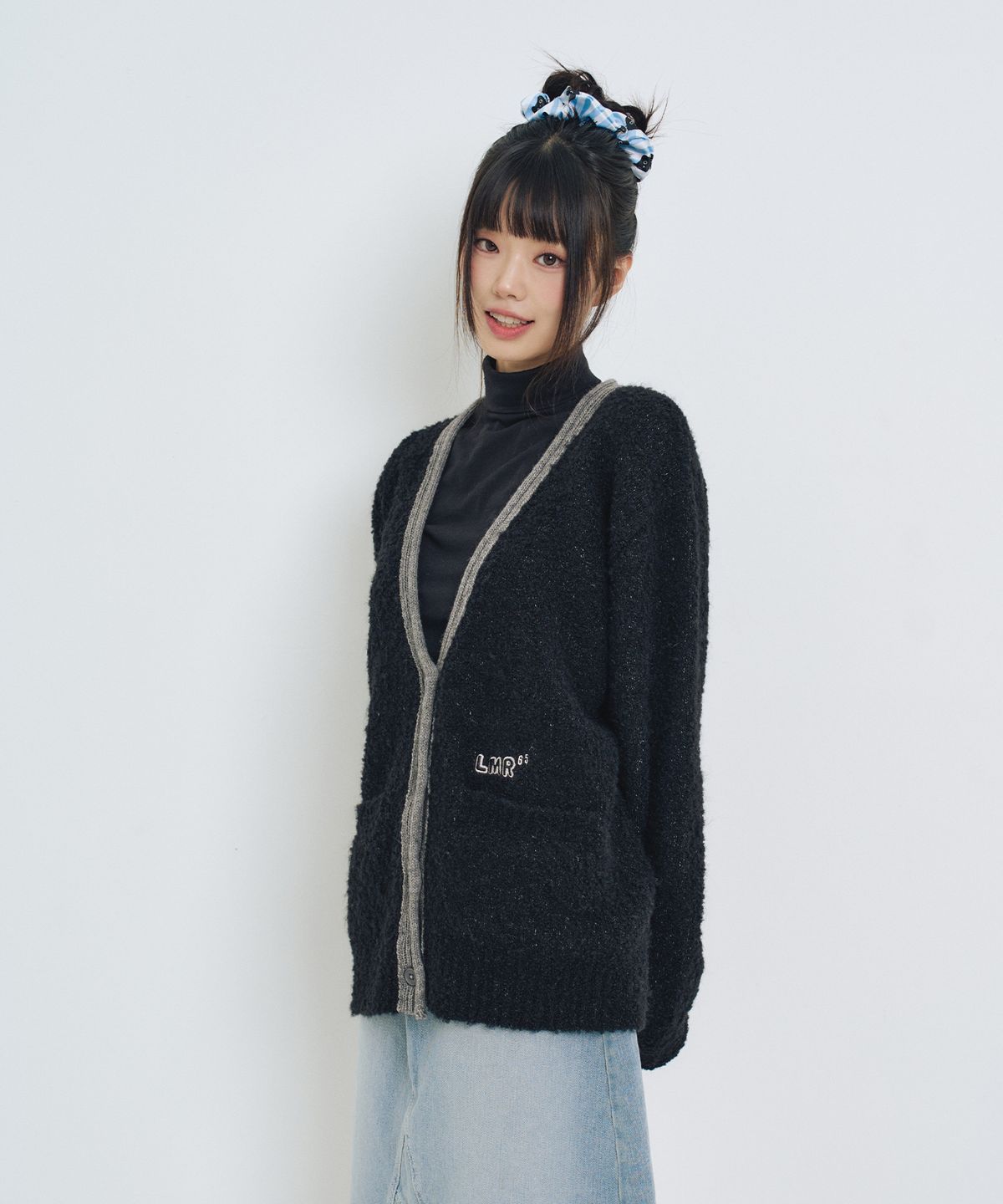 엘엠알(LMR) 배색 포인트 부클 가디건 BLACK