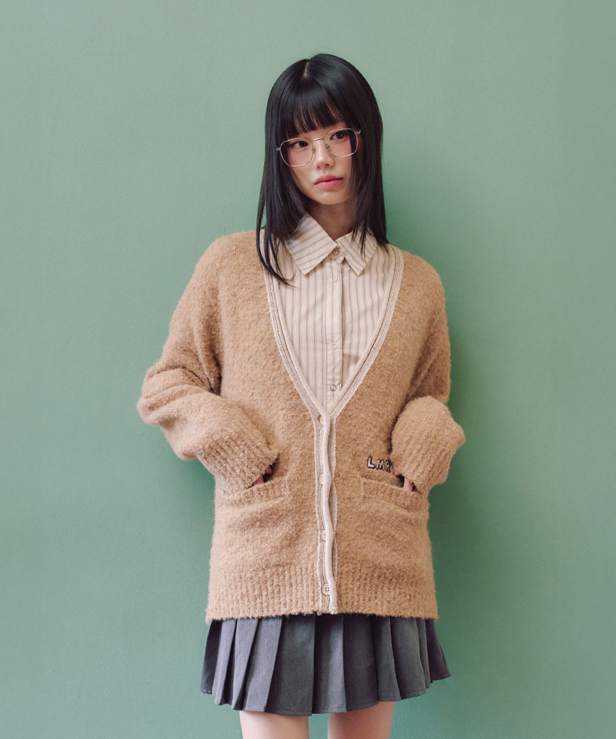엘엠알(LMR) 배색 포인트 부클 가디건 BEIGE