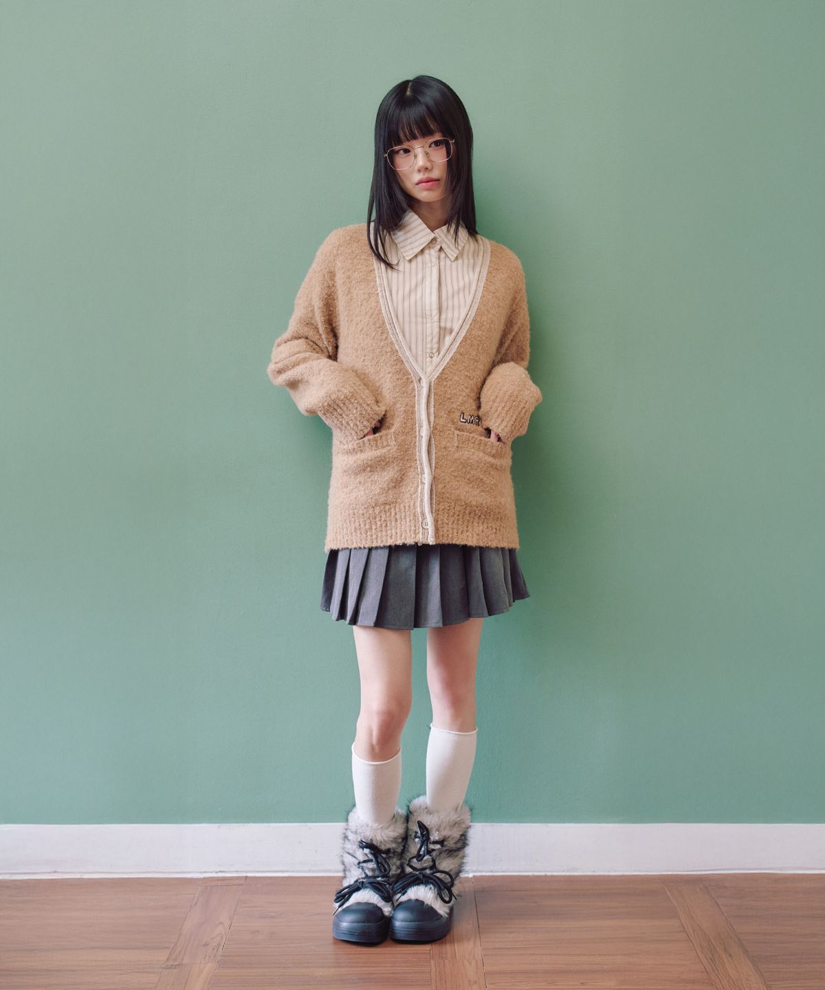 엘엠알(LMR) 배색 포인트 부클 가디건 BEIGE