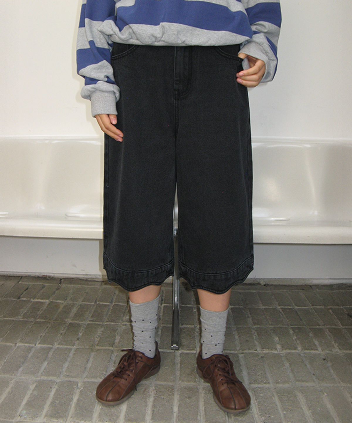 론론(RONRON) SCALLOP BERMUDA DENIM PANTS BLACK