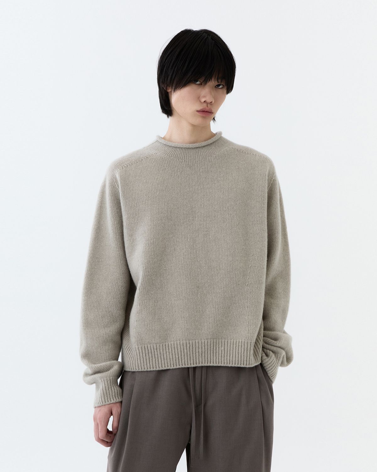 디앤드퀘스천(THEENDQUESTION) Half-neck wholegarment knit top / LIGHT KHAKI