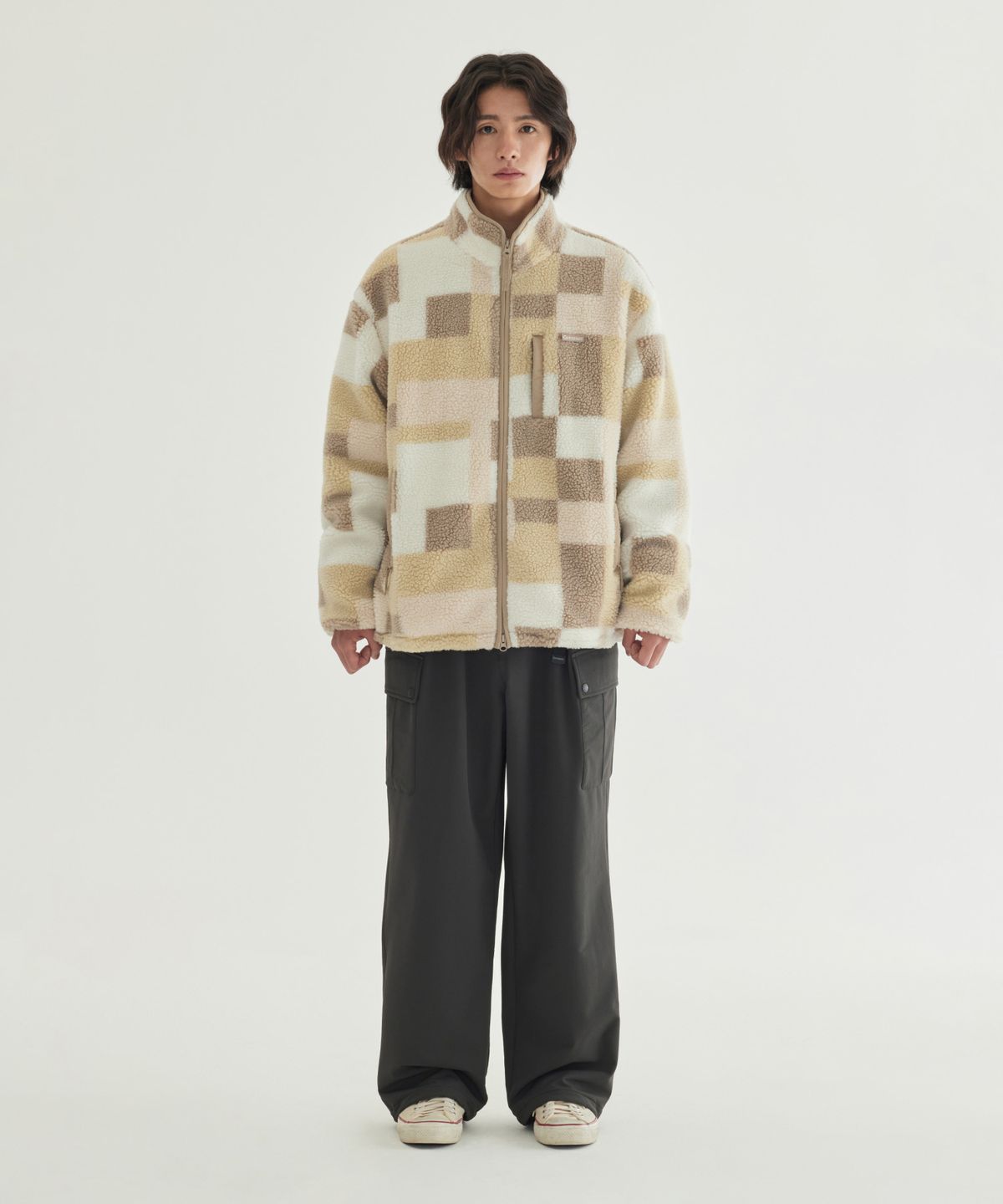 커버낫(COVERNAT) 모자이크 패턴 쉐르파 자켓 Beige