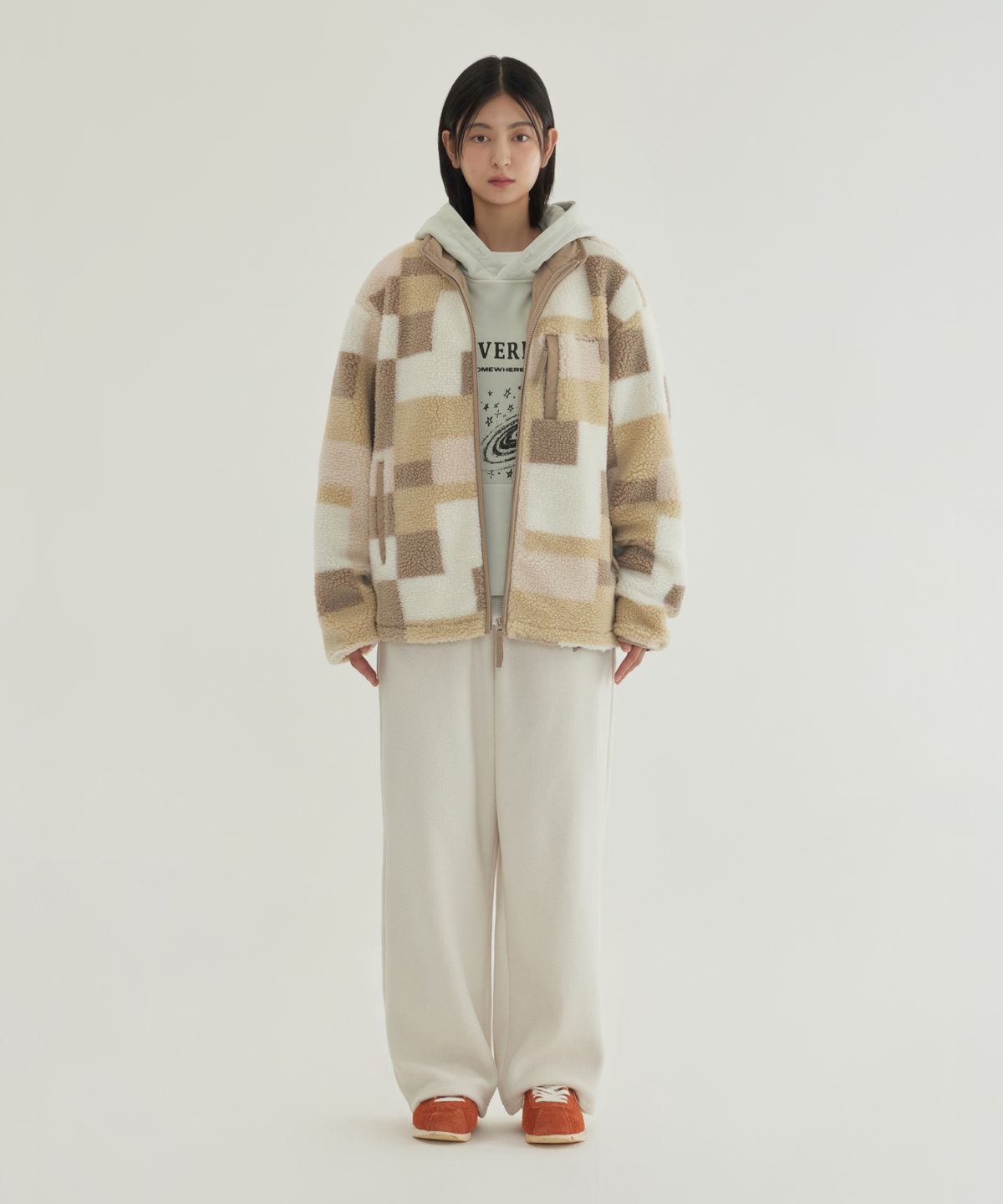 커버낫(COVERNAT) 모자이크 패턴 쉐르파 자켓 Beige