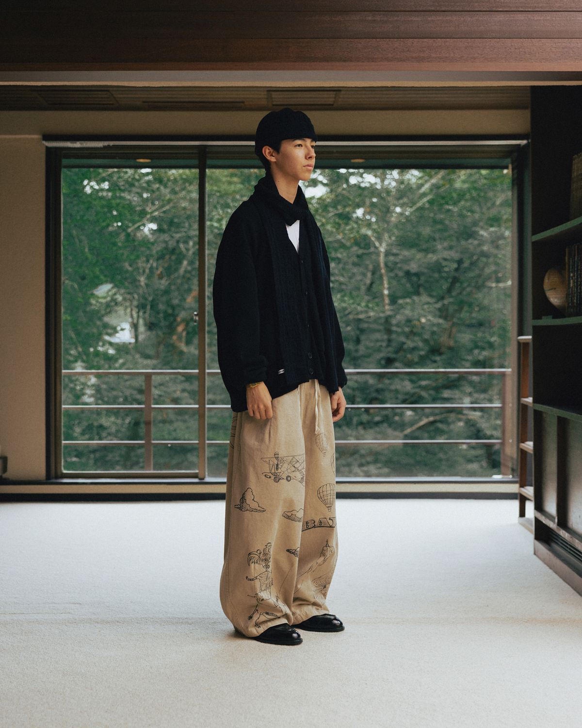 앵글런(ANGLAN) Lazy Pocket Cardigan - Black