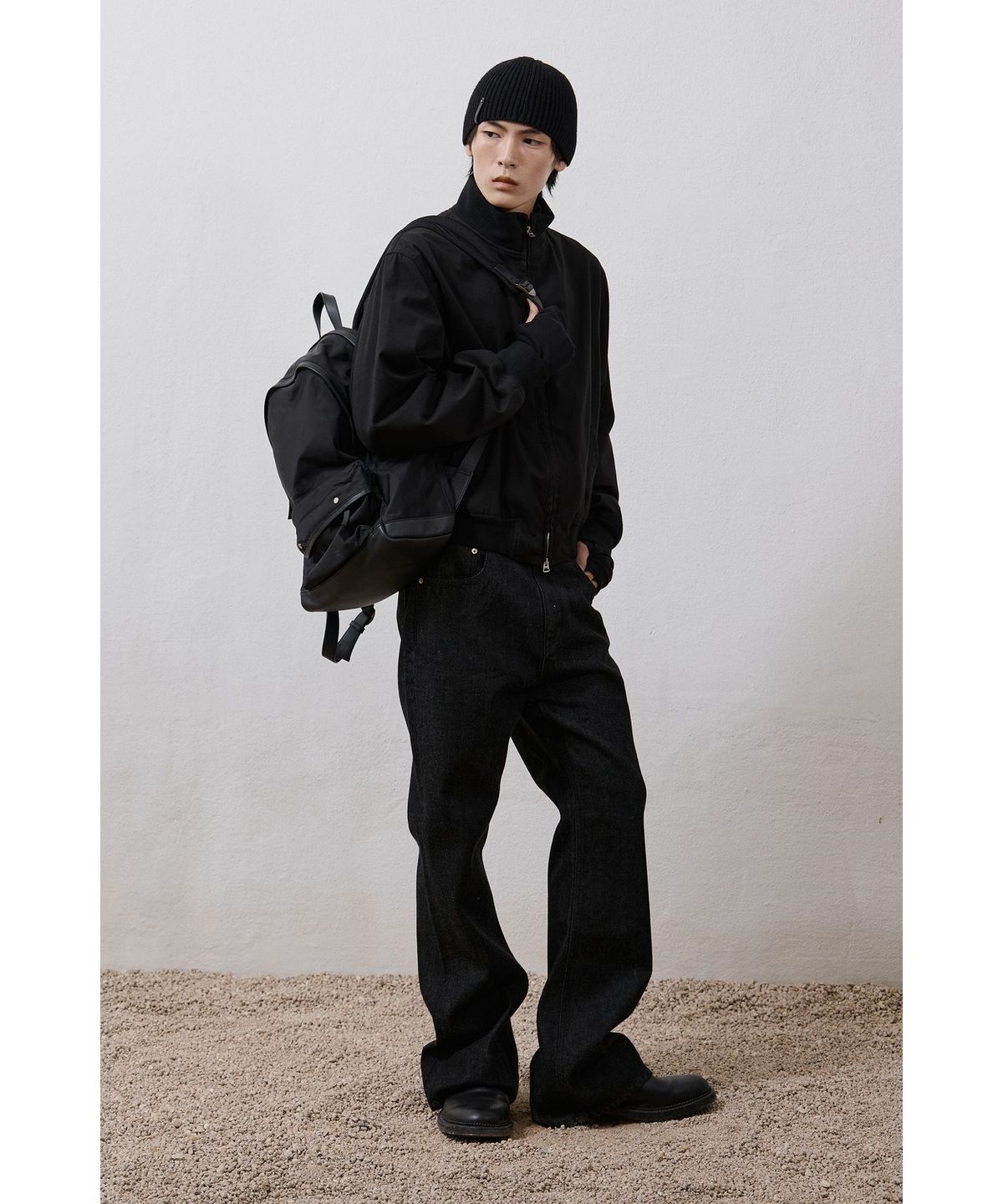 유스(YOUTH) Leather Trim Knit Beanie - Black