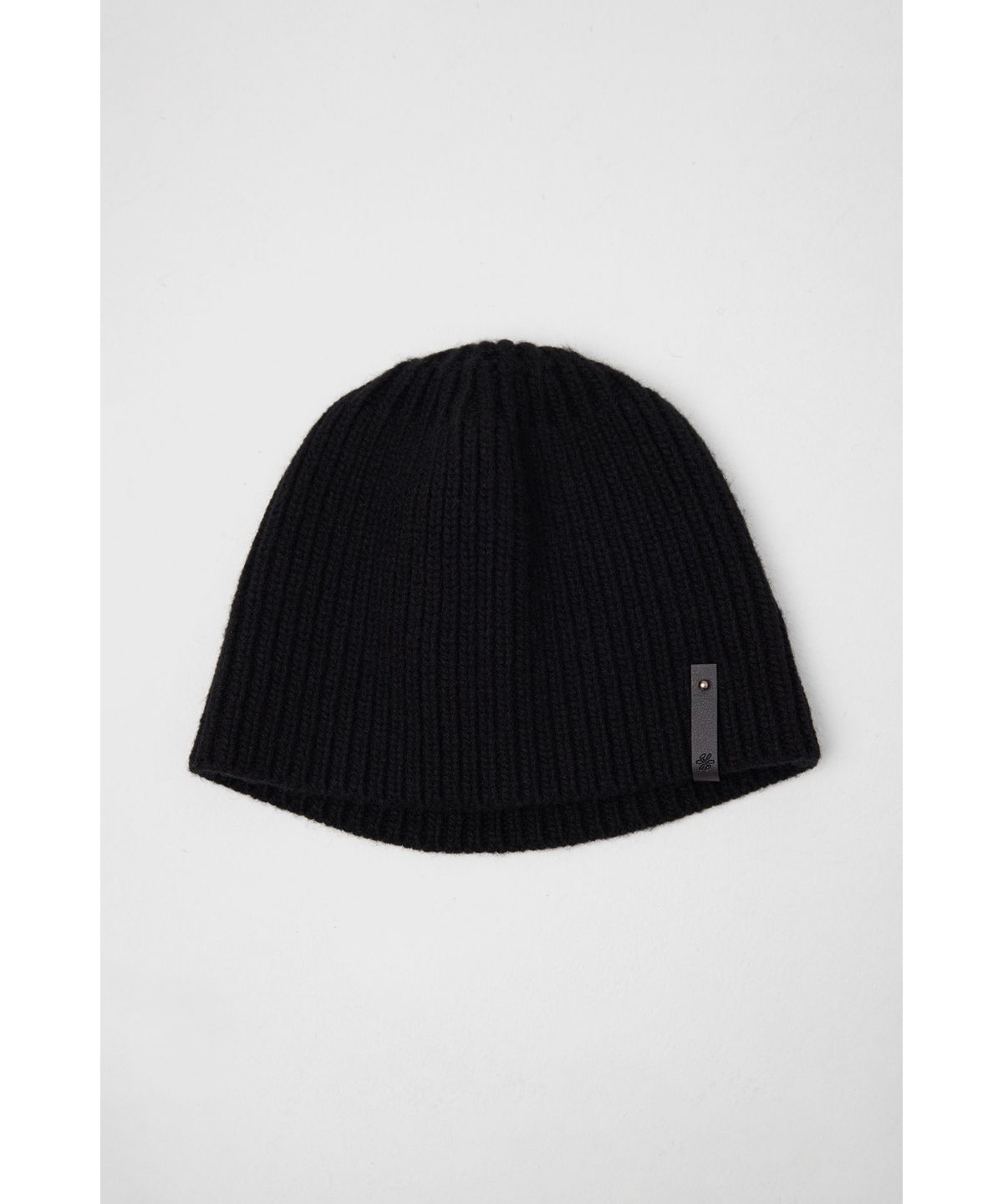 유스(YOUTH) Leather Trim Knit Beanie - Black