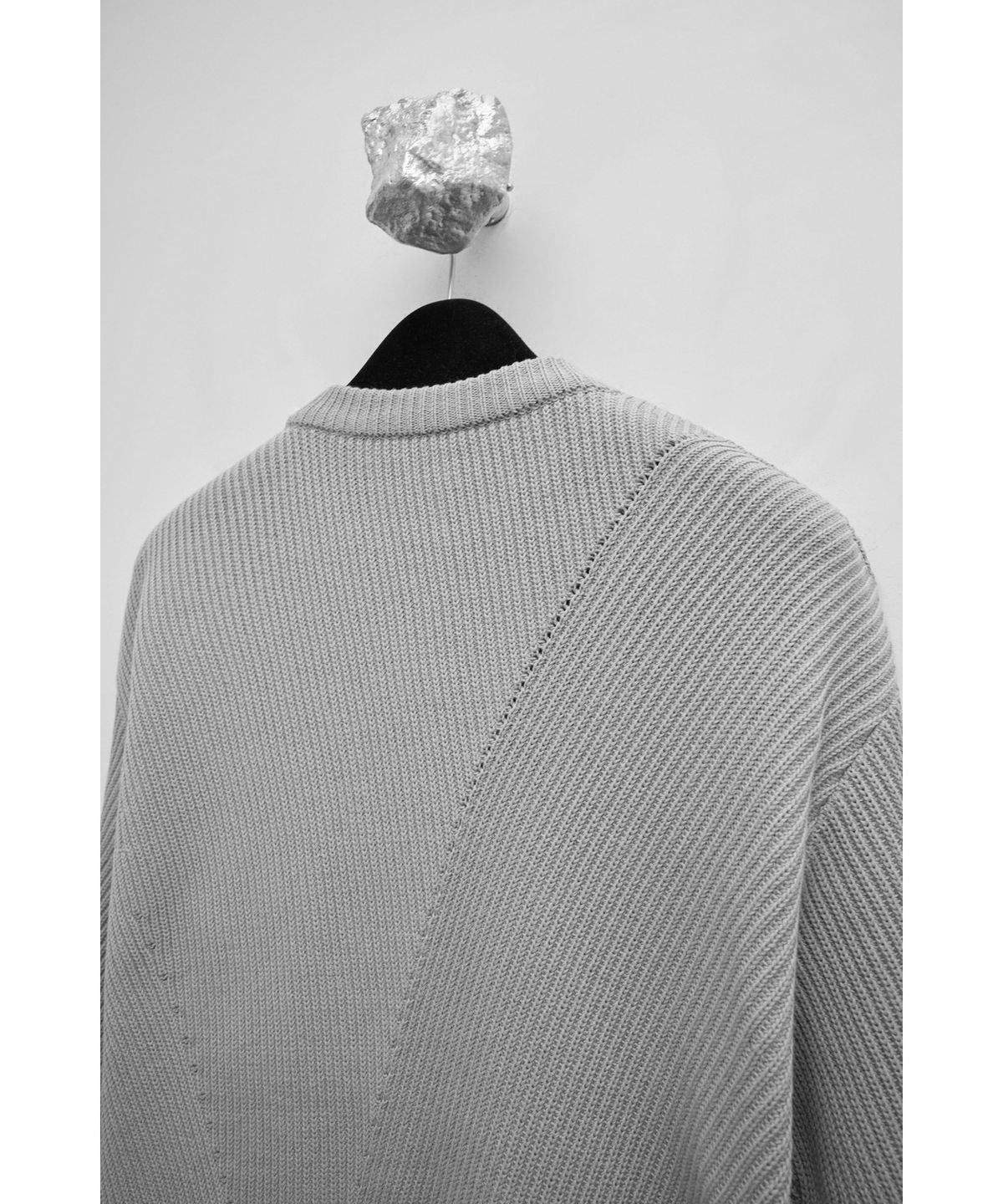 유스(YOUTH) Irregular Sweater - Light Grey