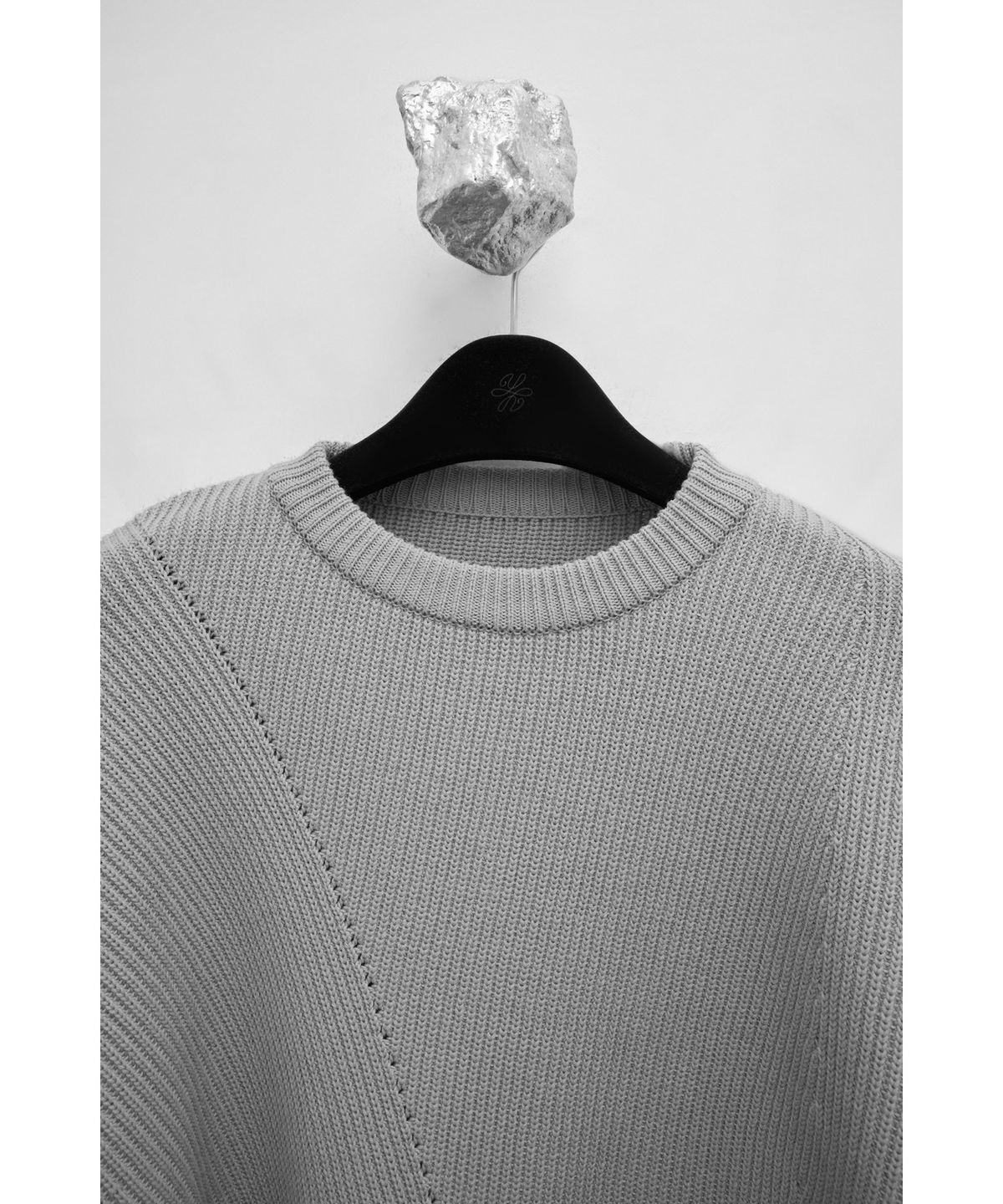 유스(YOUTH) Irregular Sweater - Light Grey