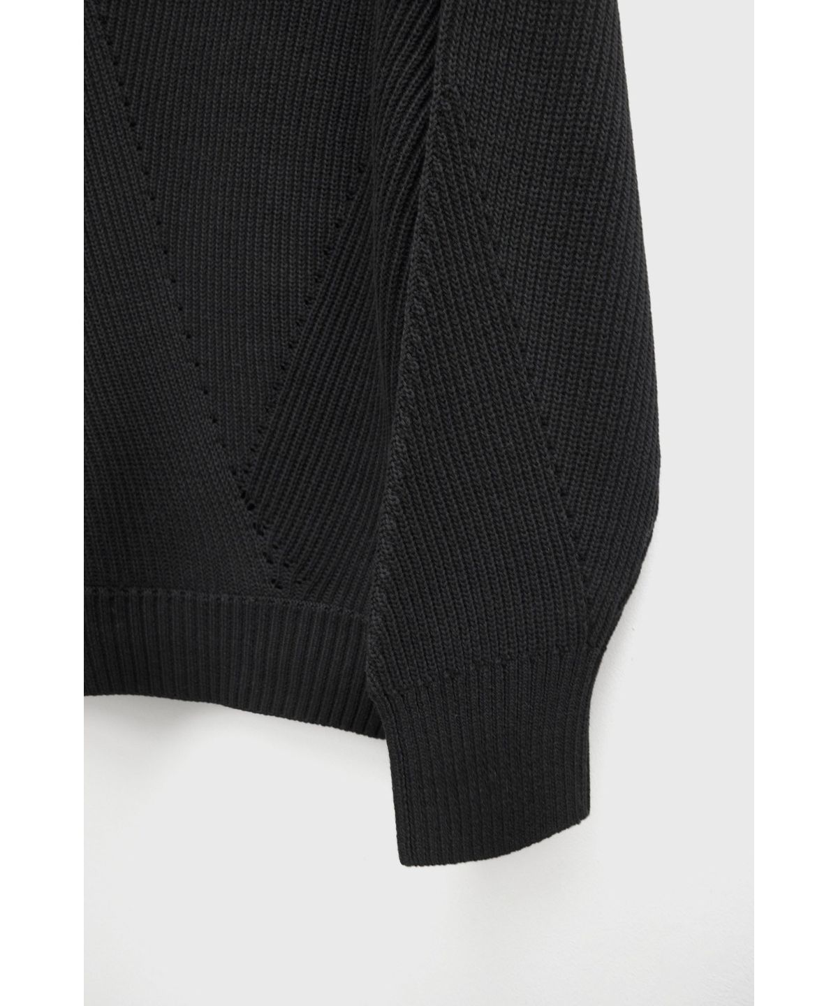 유스(YOUTH) Irregular Sweater - Black