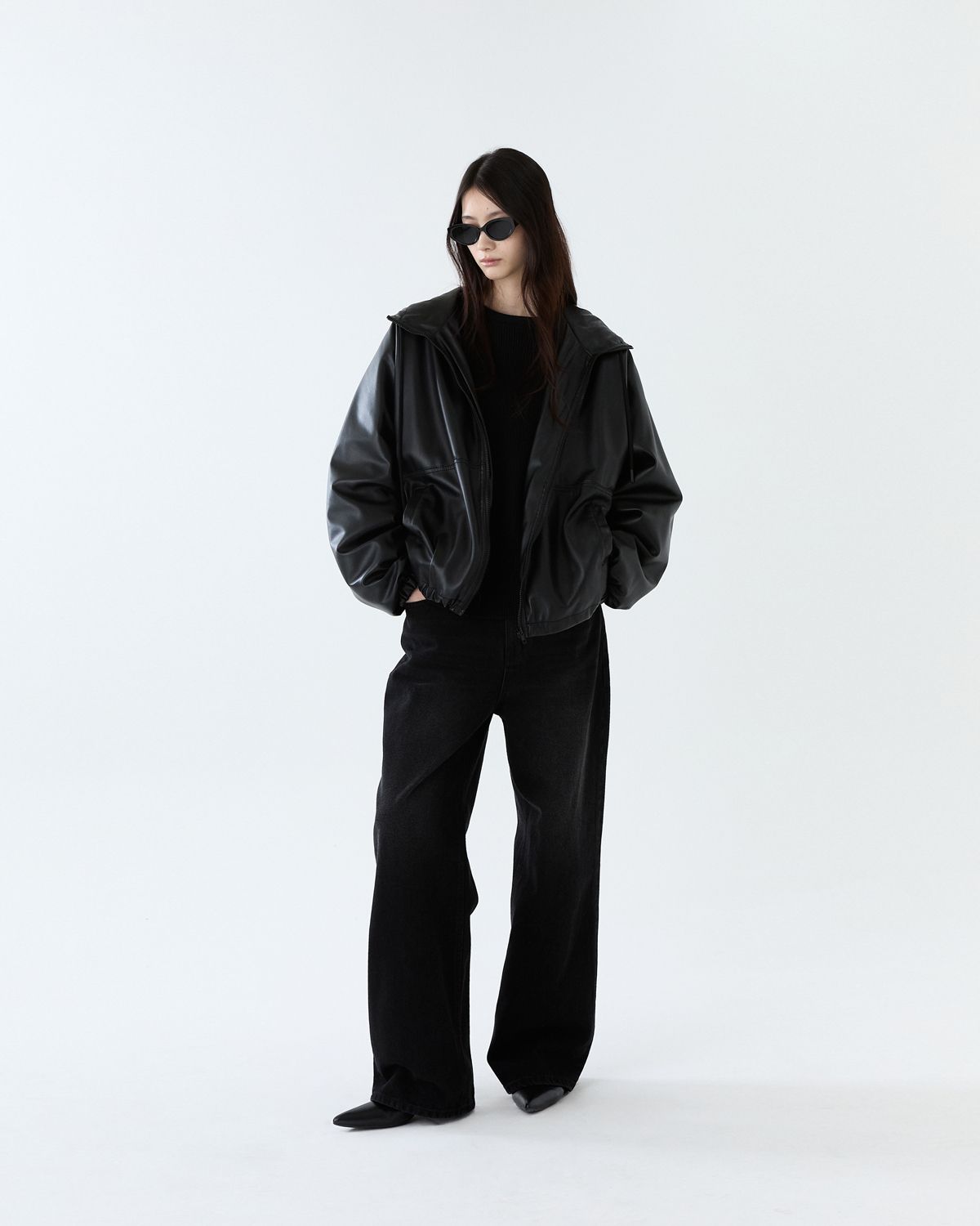 디앤드퀘스천(THEENDQUESTION) Leather hooded jumper / BLACK