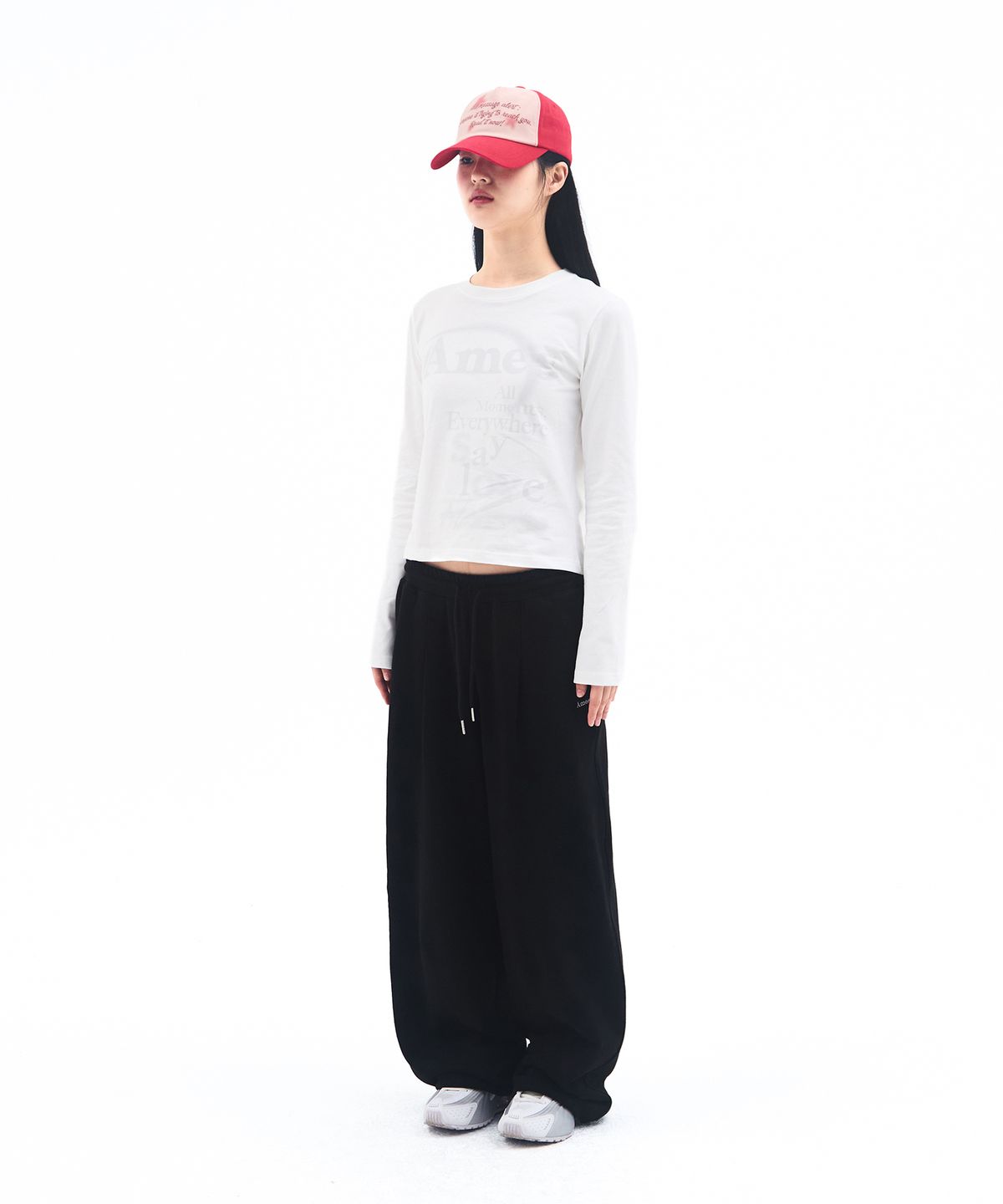 아메스 월드와이드(AMES-WORLDWIDE) BASIC SMALL LOGO SWEAT PANTS BLACK