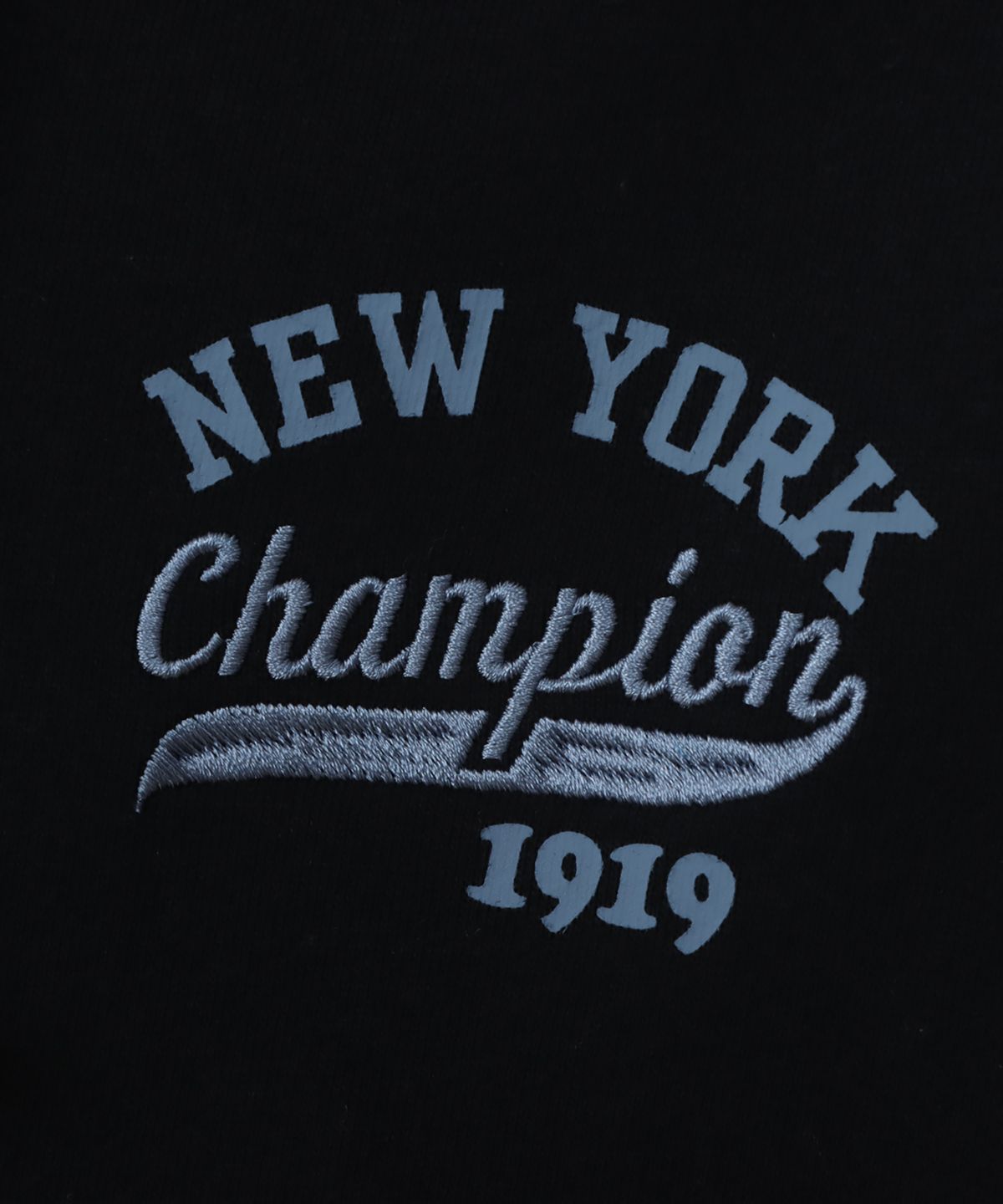 챔피온(CHAMPION) 여성 NEW YORK 루즈핏 후드 티셔츠 Black
