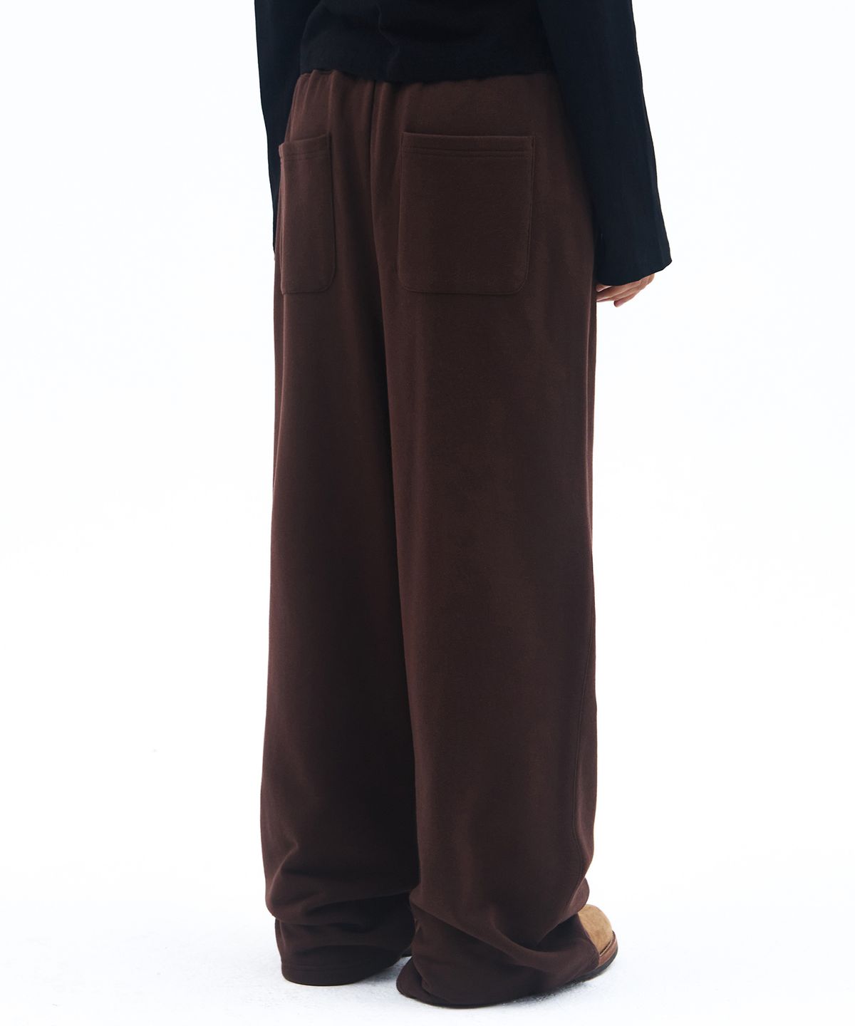 아메스 월드와이드(AMES-WORLDWIDE) BASIC SMALL LOGO SWEAT PANTS BROWN