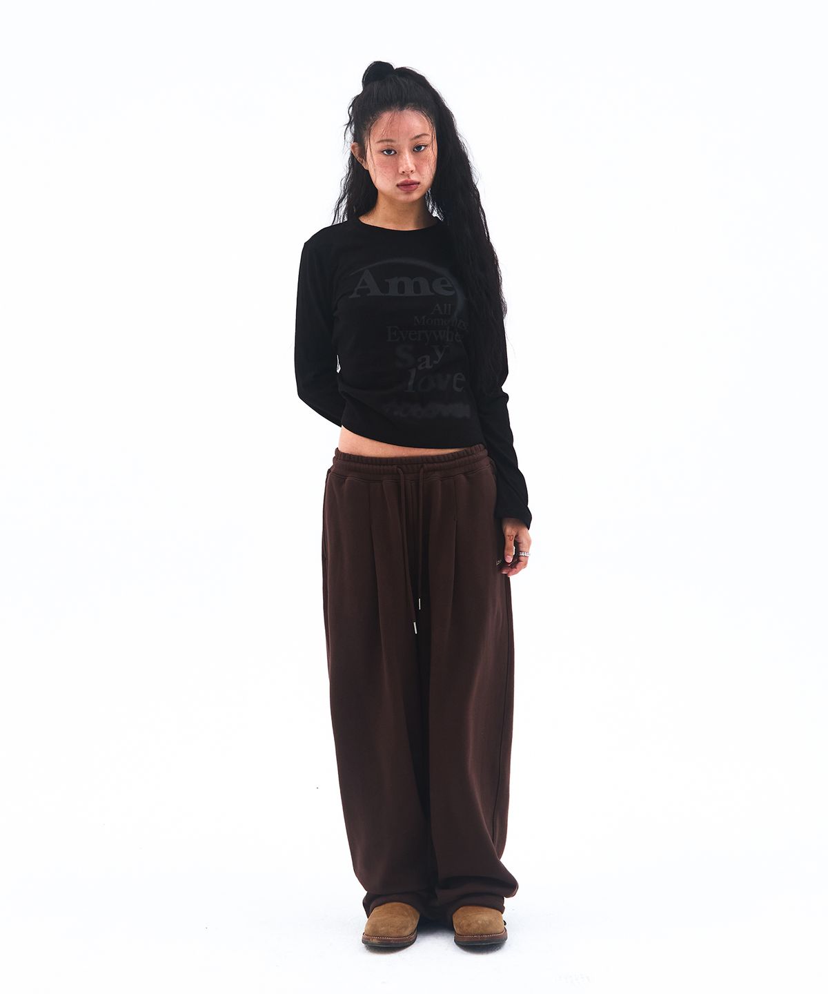 아메스 월드와이드(AMES-WORLDWIDE) BASIC SMALL LOGO SWEAT PANTS BROWN
