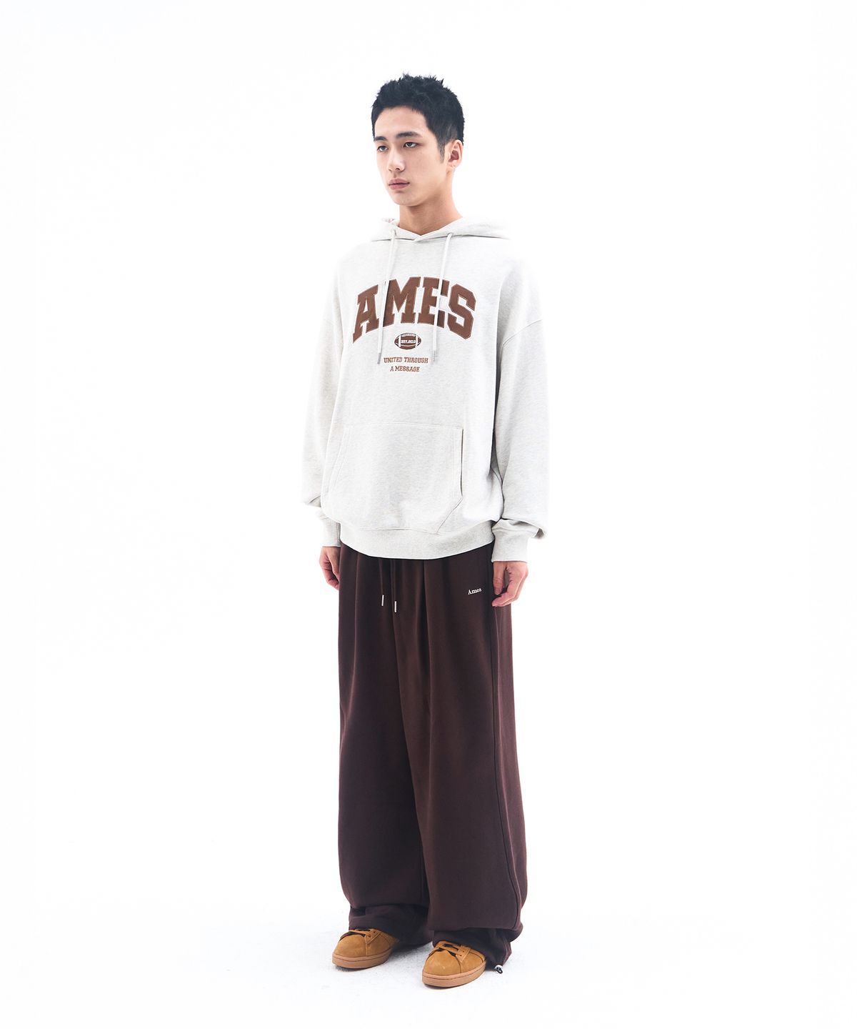 아메스 월드와이드(AMES-WORLDWIDE) BASIC SMALL LOGO SWEAT PANTS BROWN