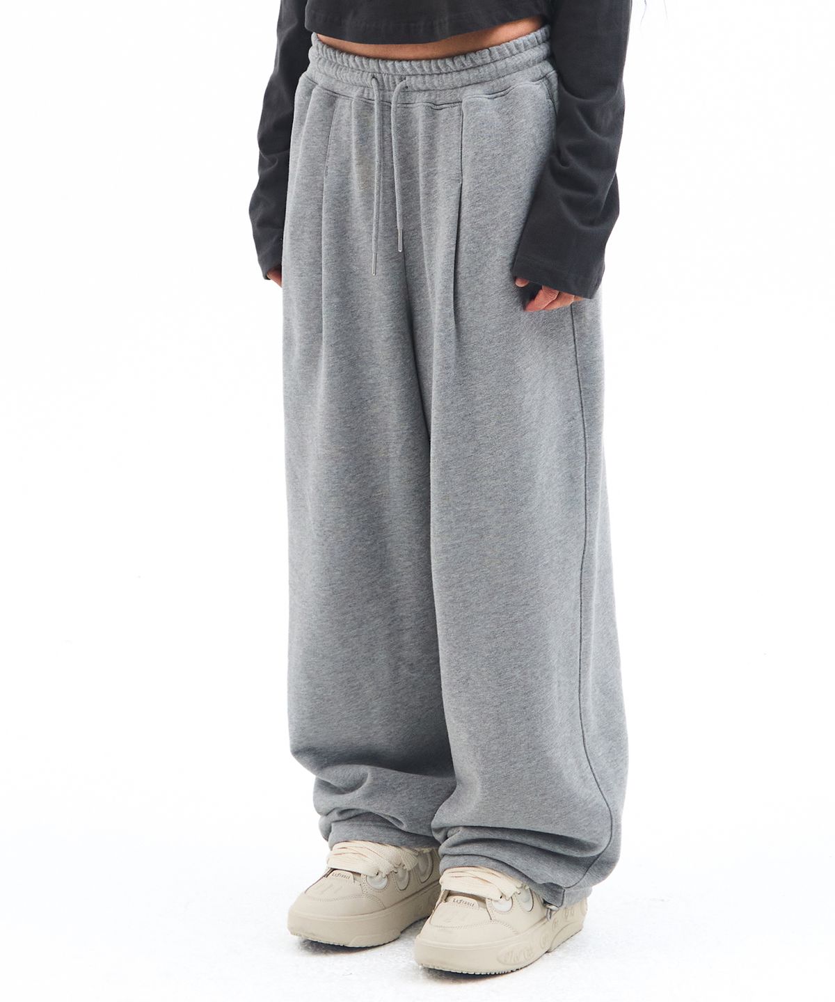 아메스 월드와이드(AMES-WORLDWIDE) BASIC SMALL LOGO SWEAT PANTS GREY