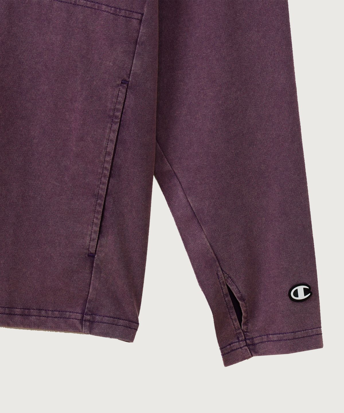 챔피온(CHAMPION) 워싱 레귤러핏 애슬레틱 롱슬리브 후드 티셔츠 Purple