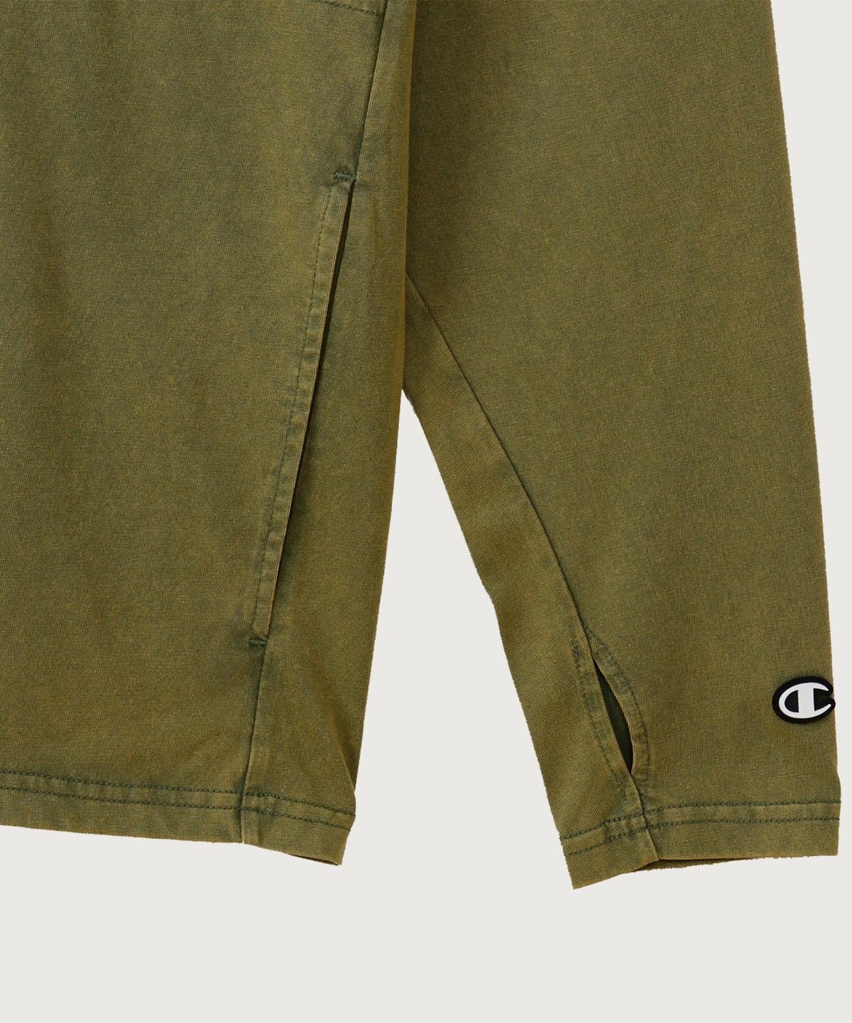 챔피온(CHAMPION) 워싱 레귤러핏 애슬레틱 롱슬리브 후드 티셔츠 Olive