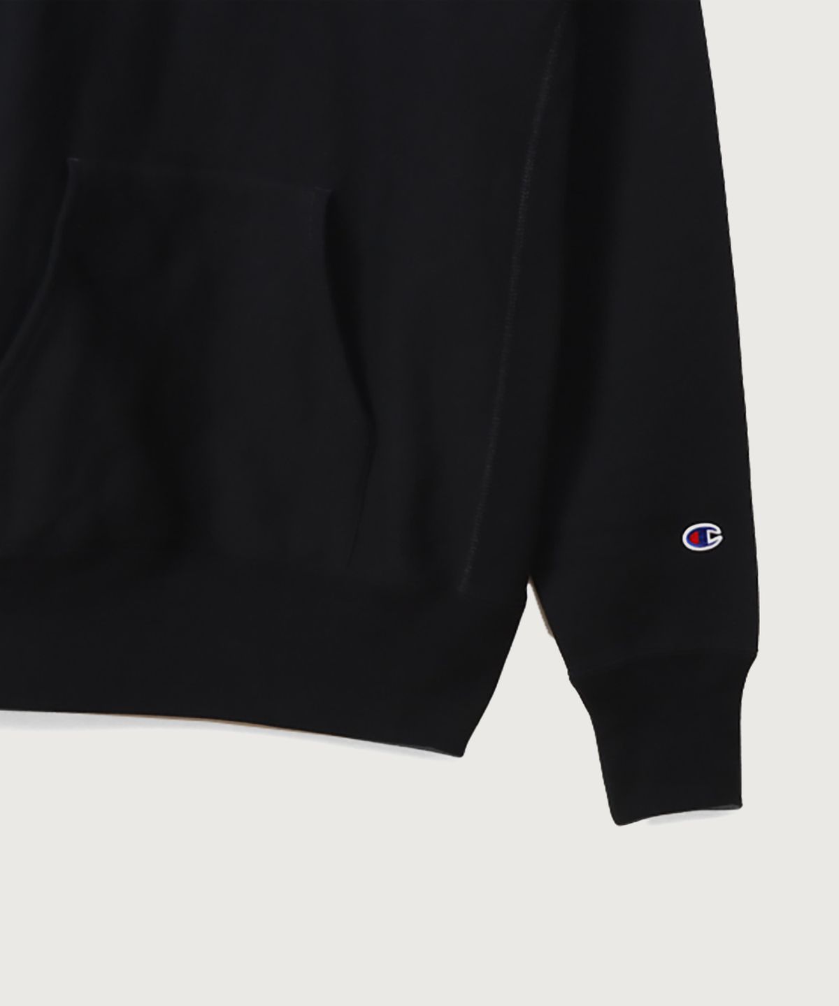 챔피온(CHAMPION) 리버스위브 블루택 레귤러핏 기모 후드 티셔츠 Black