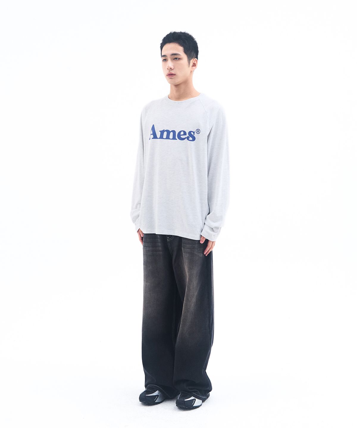 아메스 월드와이드(AMES-WORLDWIDE) BASIC LOGO LONGSLEEVE TEE LIGHT GREY