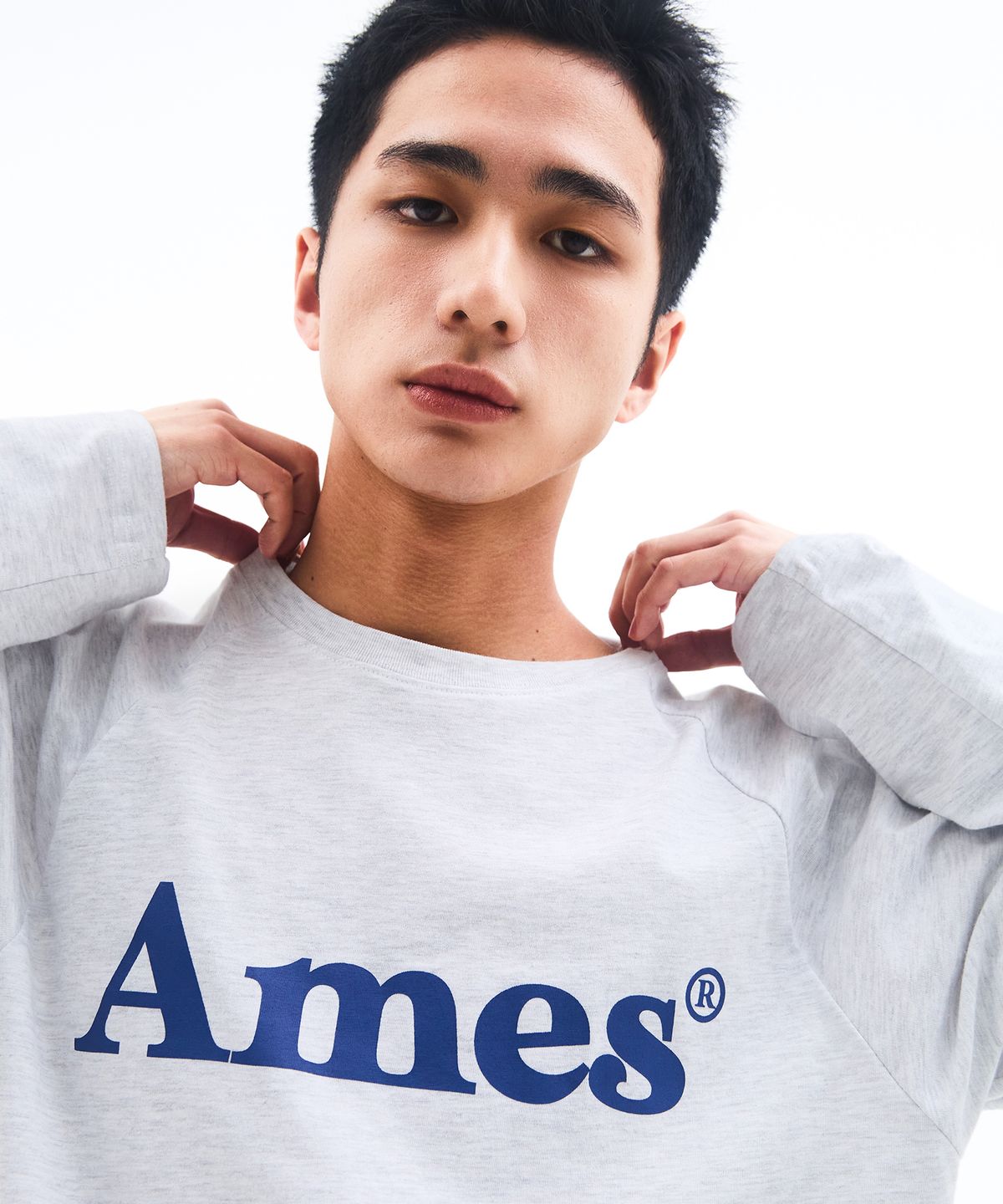 아메스 월드와이드(AMES-WORLDWIDE) BASIC LOGO LONGSLEEVE TEE LIGHT GREY
