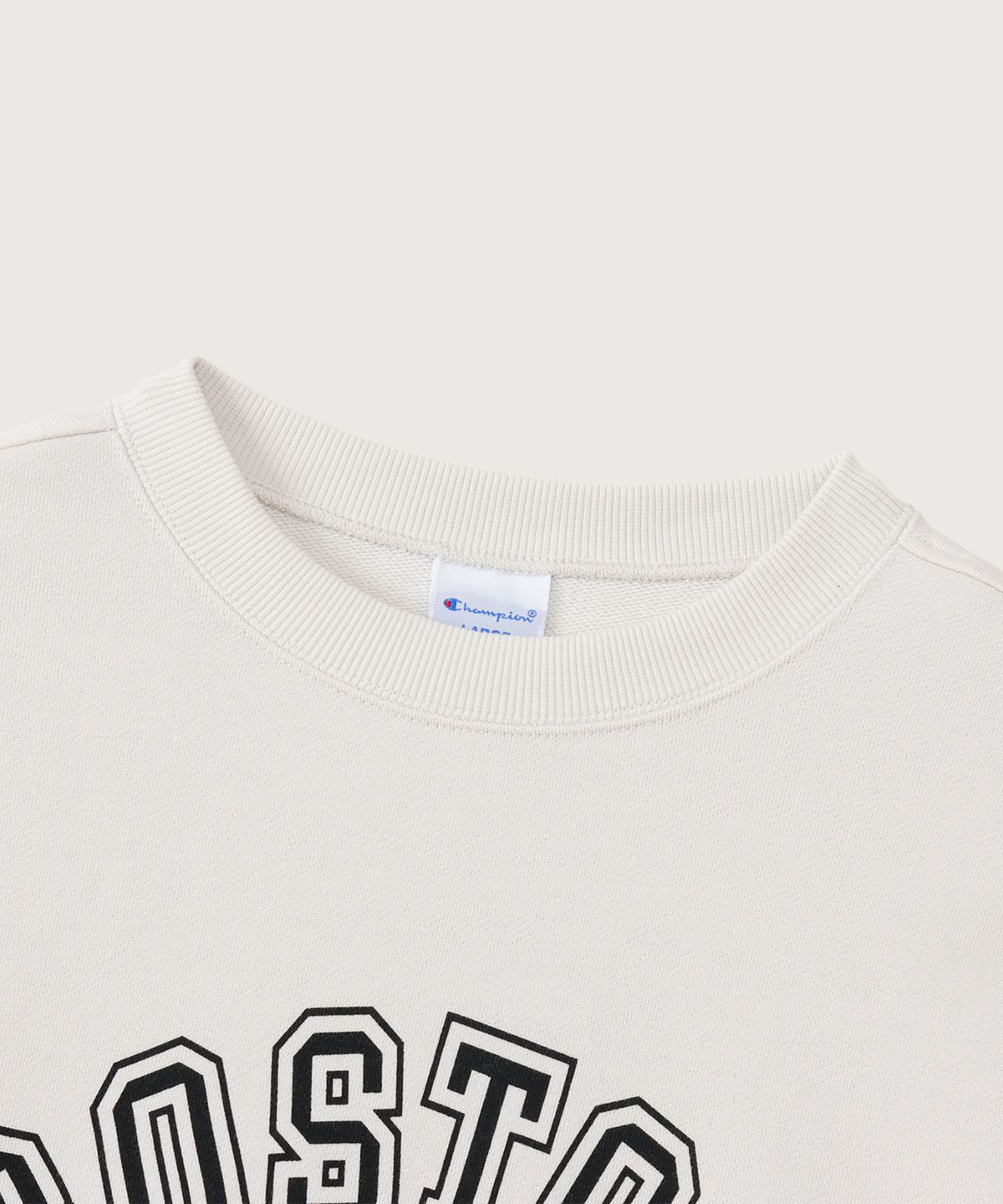 챔피온(CHAMPION) BOSTON 레귤러핏 크루넥 스웨트셔츠 Off White