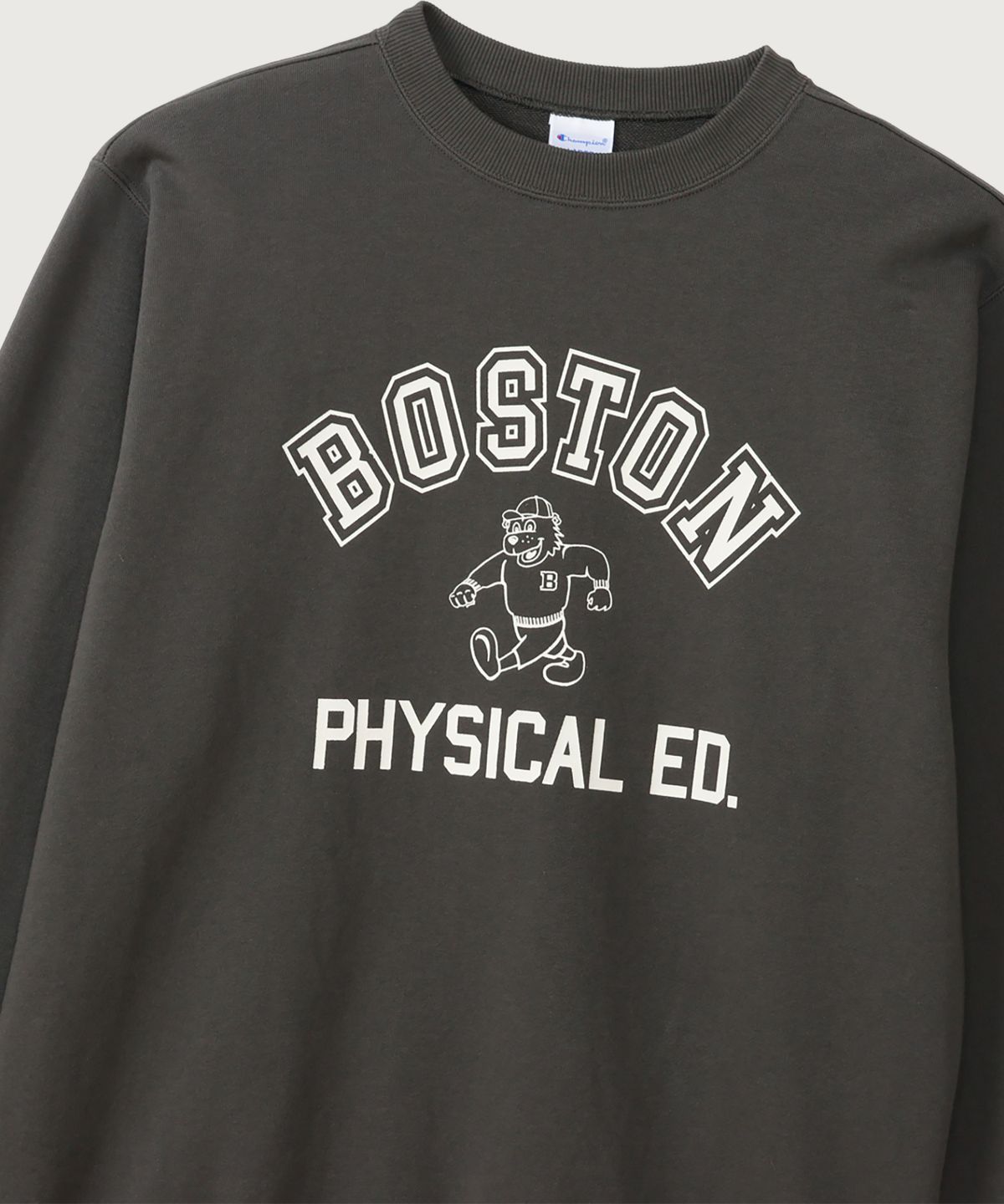 챔피온(CHAMPION) BOSTON 레귤러핏 크루넥 스웨트셔츠 Off Black