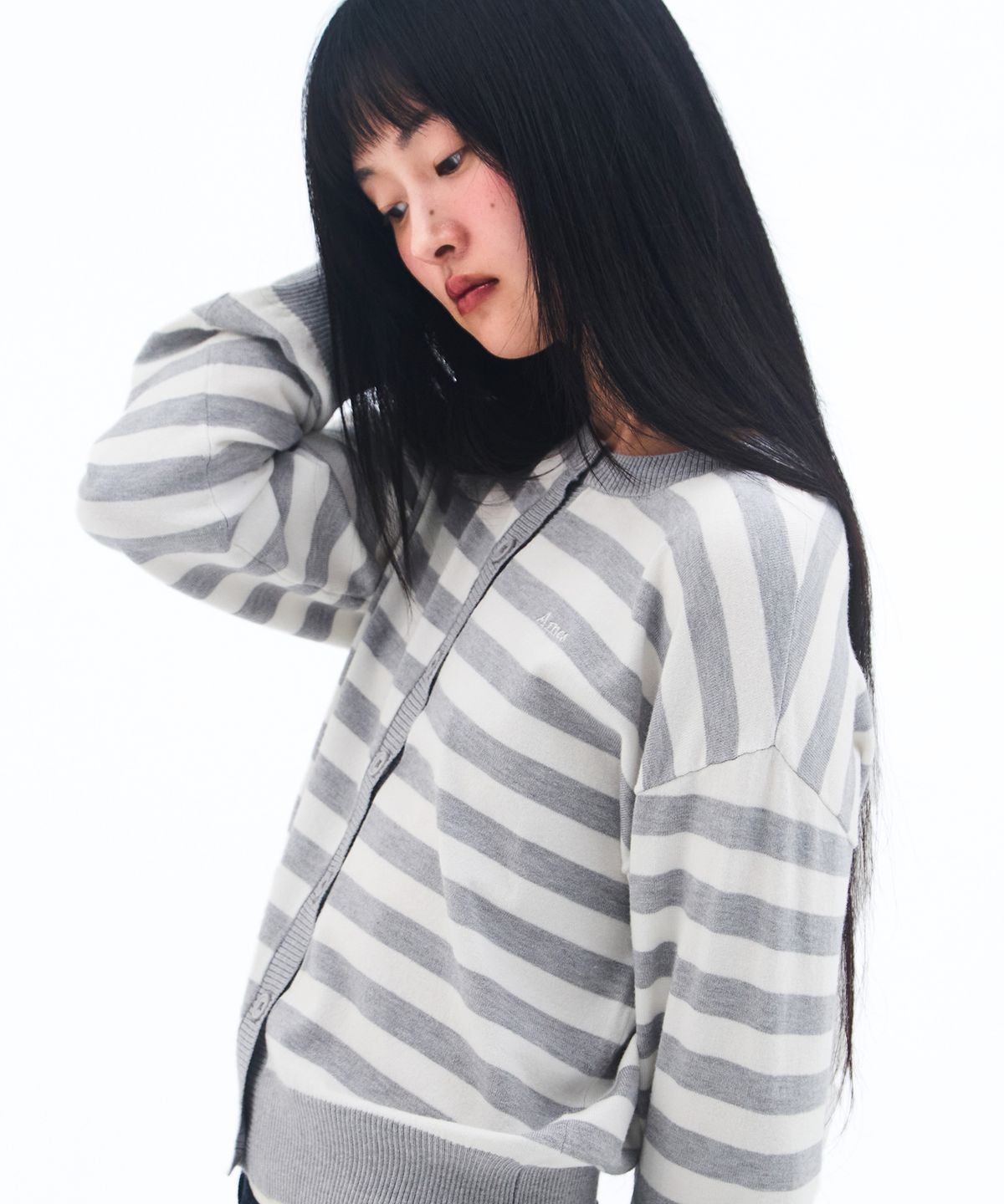 아메스 월드와이드(AMES-WORLDWIDE) STRIPE ROUND NECK CARDIGAN GREY