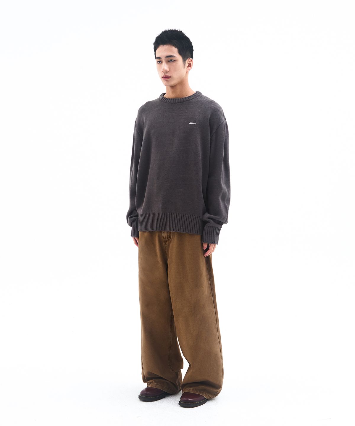 아메스 월드와이드(AMES-WORLDWIDE) BASIC SMALL LOGO KNIT CHARCOAL