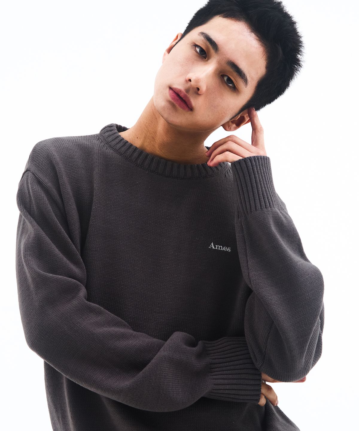 아메스 월드와이드(AMES-WORLDWIDE) BASIC SMALL LOGO KNIT CHARCOAL