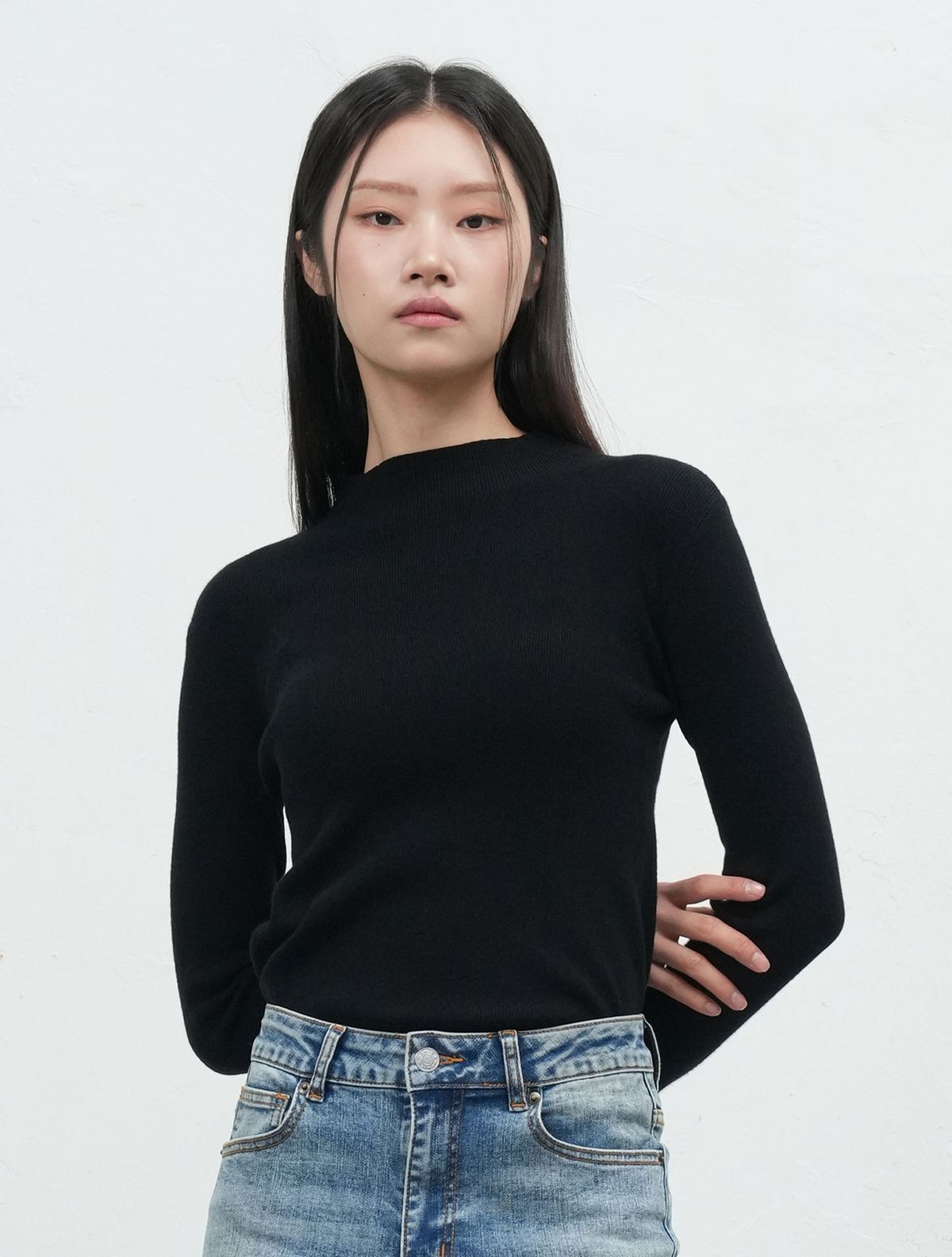 제너럴아이디어(GENERALIDEA) 이지 모크넥 풀오버 [BLACK] / WBE4L05524