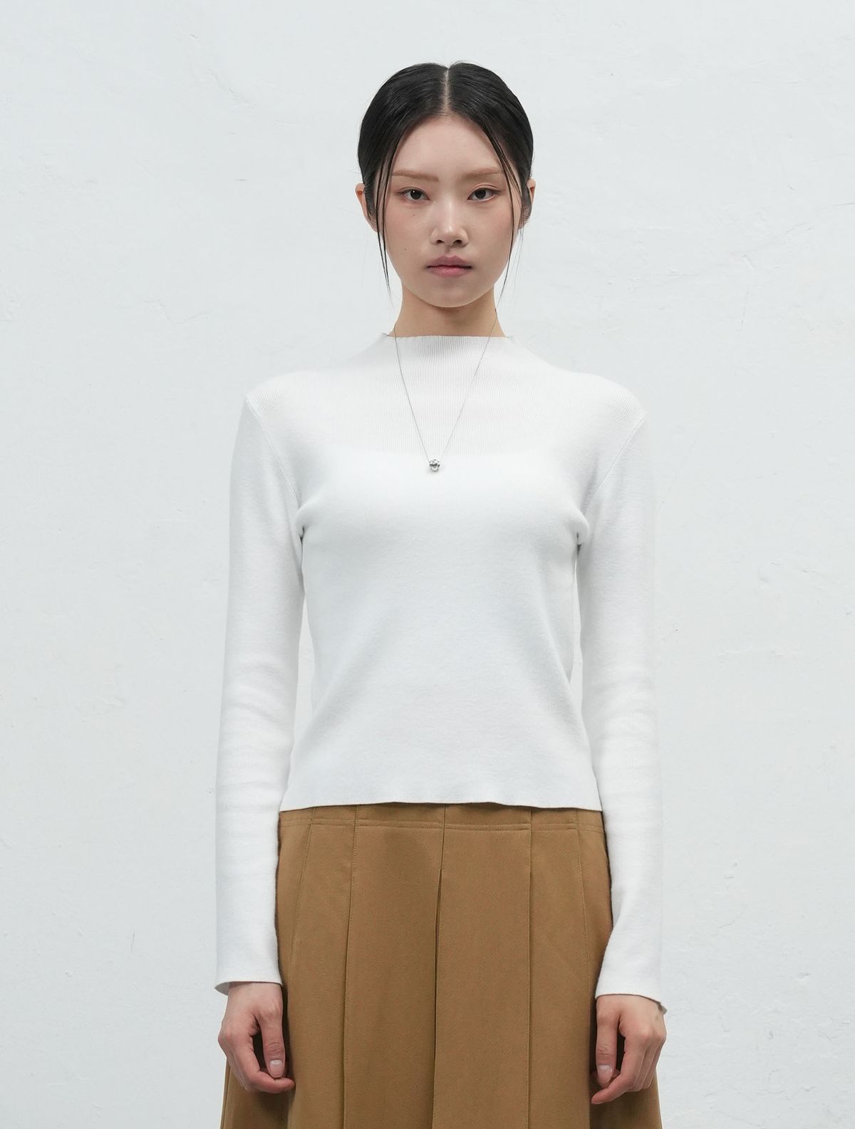 제너럴아이디어(GENERALIDEA) 이지 모크넥 풀오버 [WHITE] / WBE4L05524