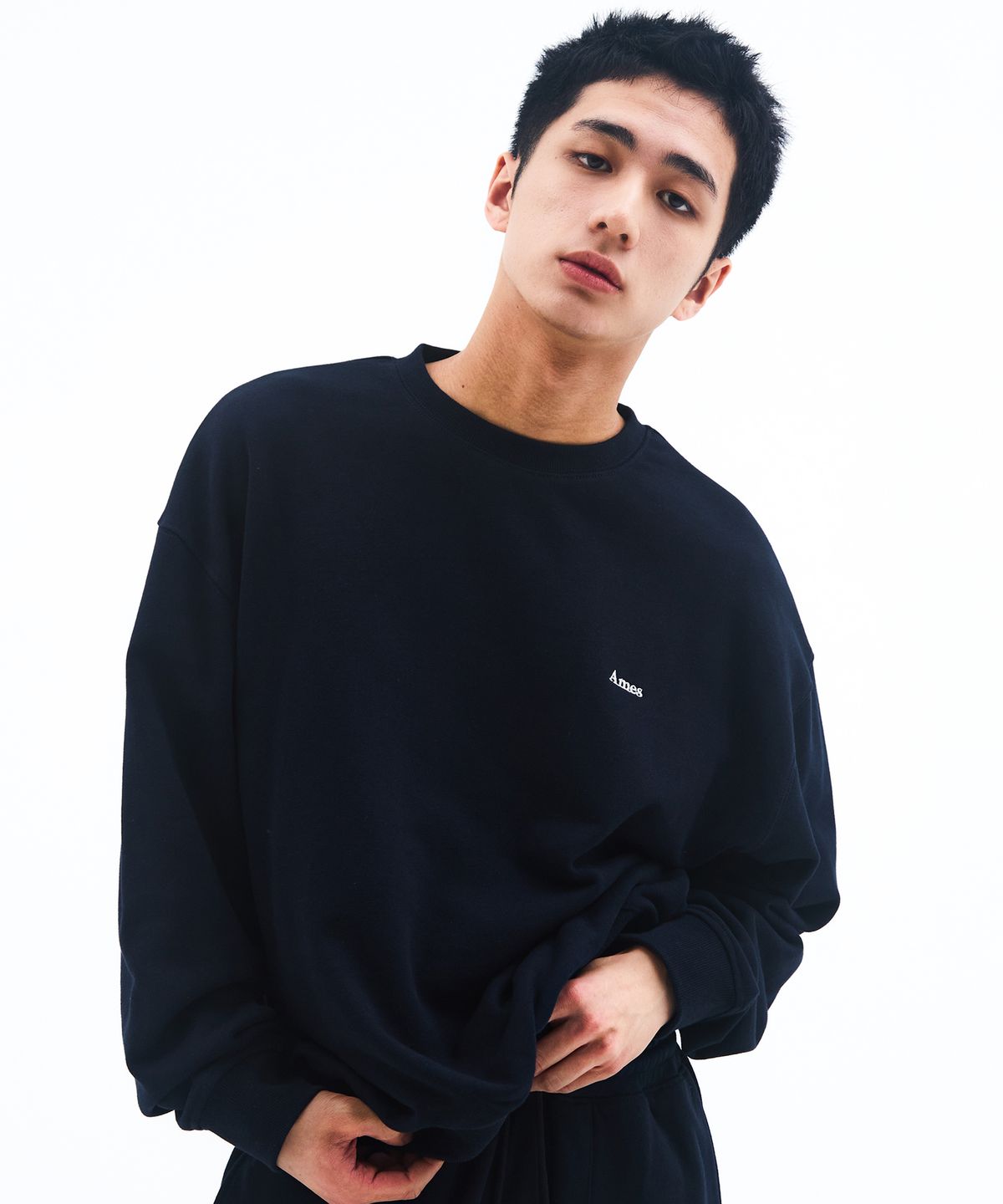 아메스 월드와이드(AMES-WORLDWIDE) BASIC SMALL LOGO SWEATSHIRT NAVY