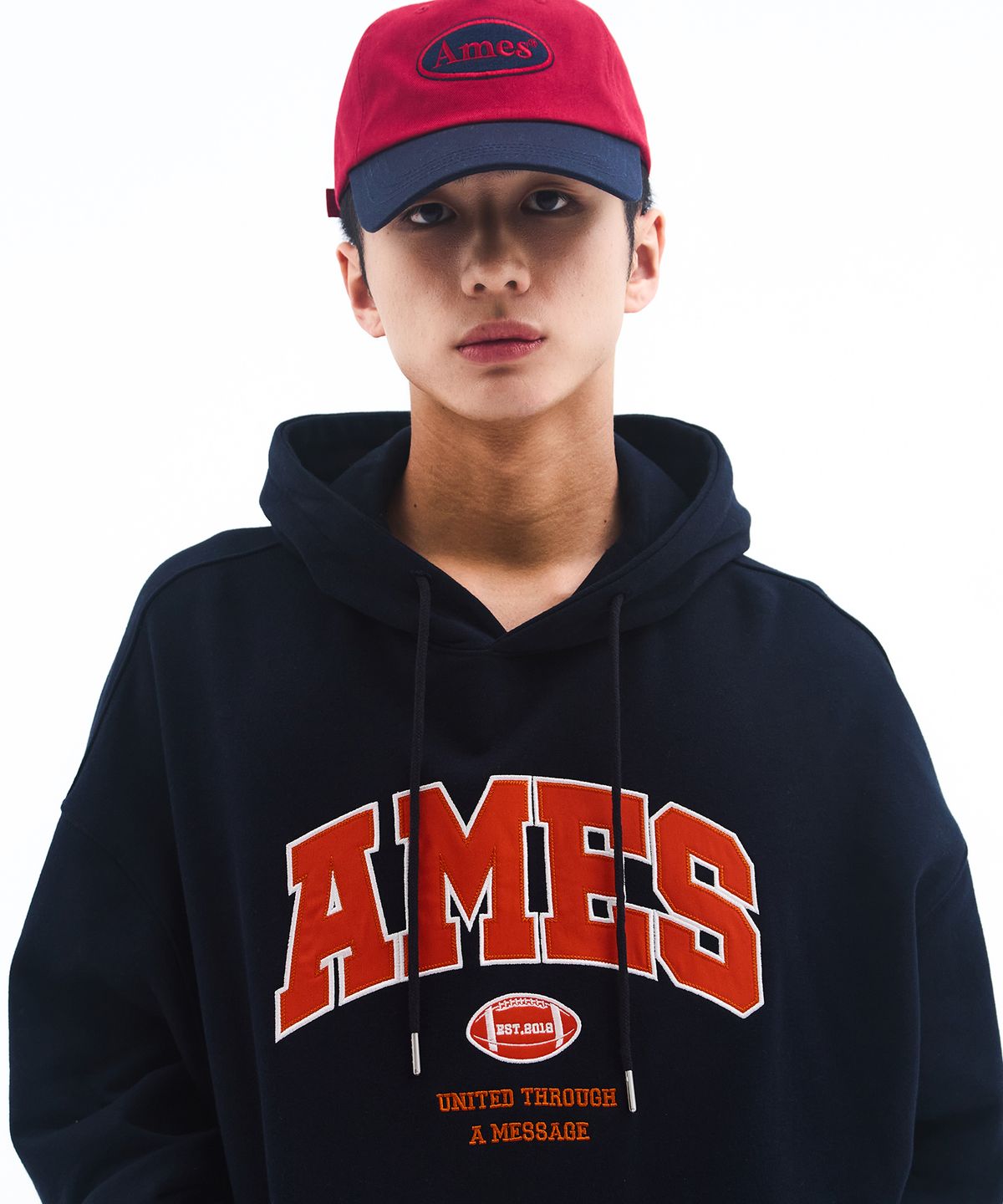 아메스 월드와이드(AMES-WORLDWIDE) BASIC APPLIQUE HOODIE NAVY