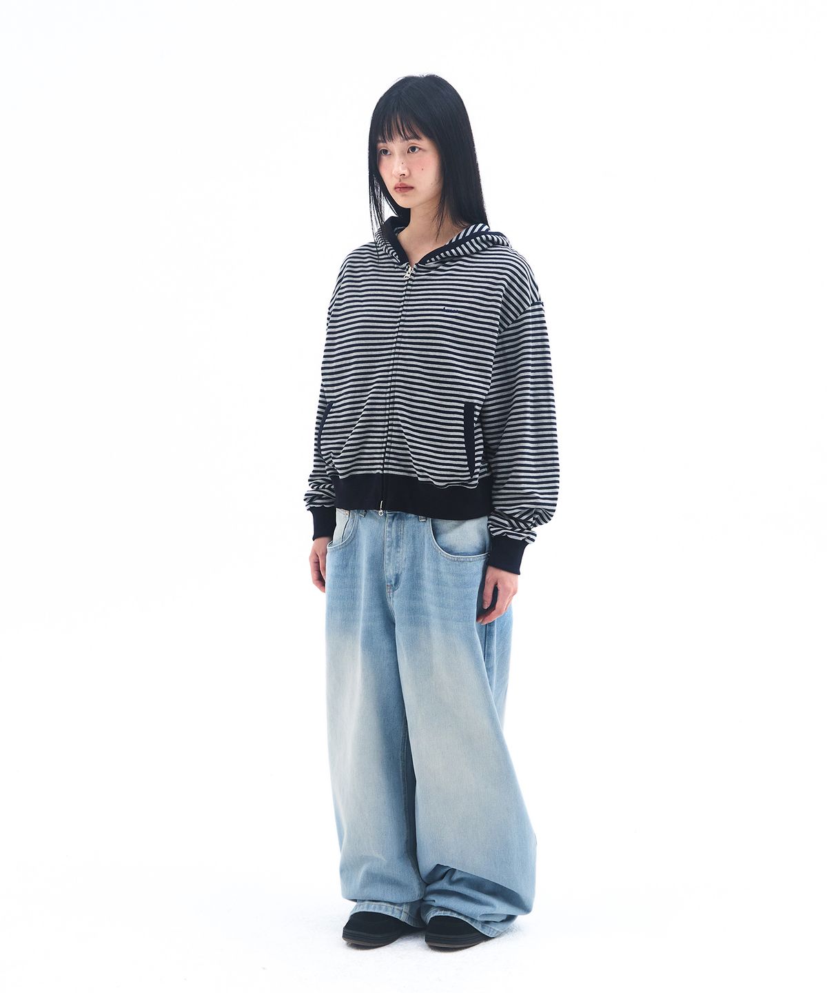 아메스 월드와이드(AMES-WORLDWIDE) STRIPE HOODIE ZIP UP NAVY