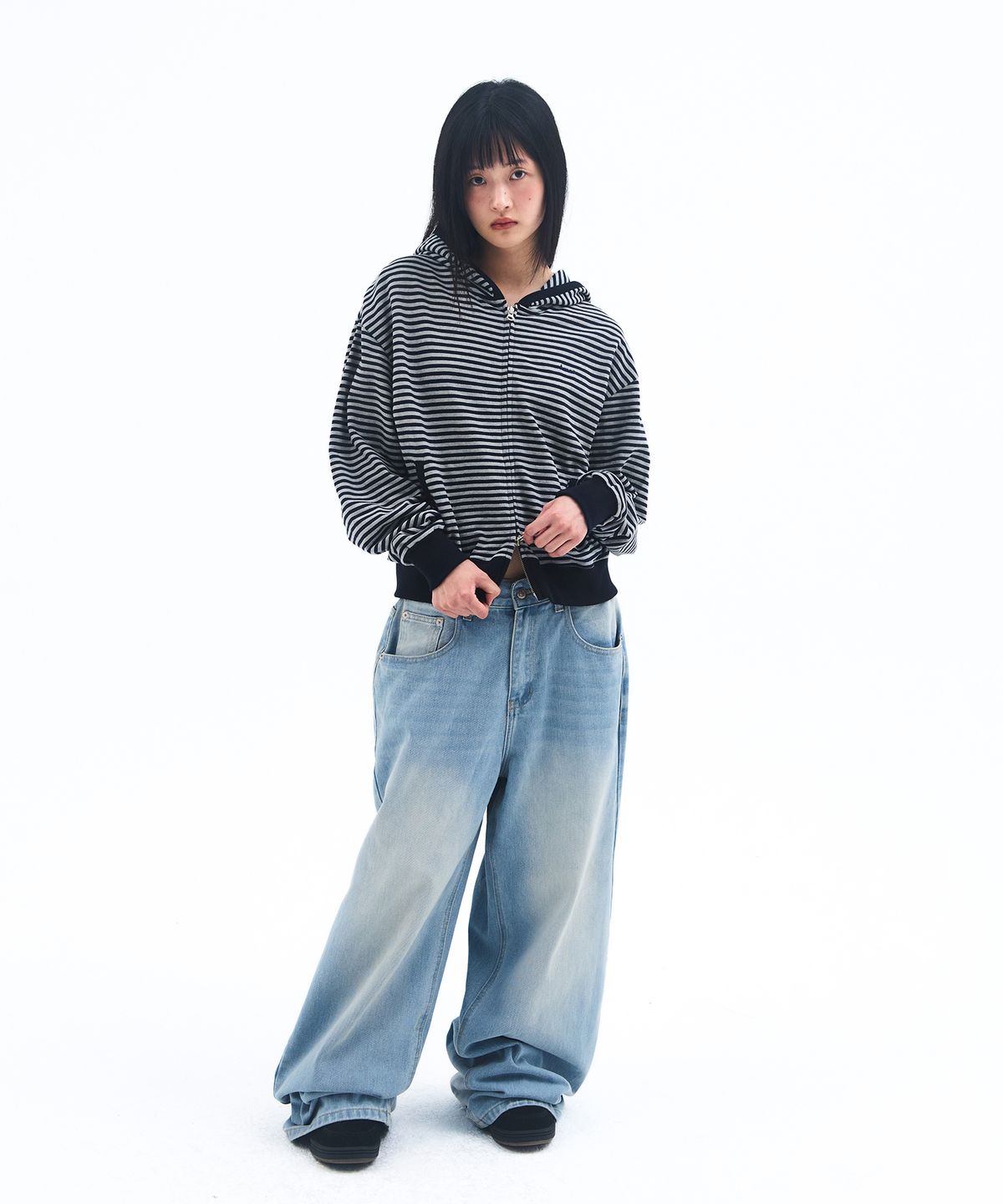 아메스 월드와이드(AMES-WORLDWIDE) STRIPE HOODIE ZIP UP NAVY
