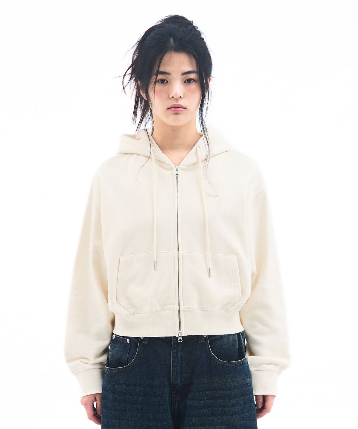 아메스 월드와이드(AMES-WORLDWIDE) BASIC SMALL LOGO HOODIE ZIP UP CREAM