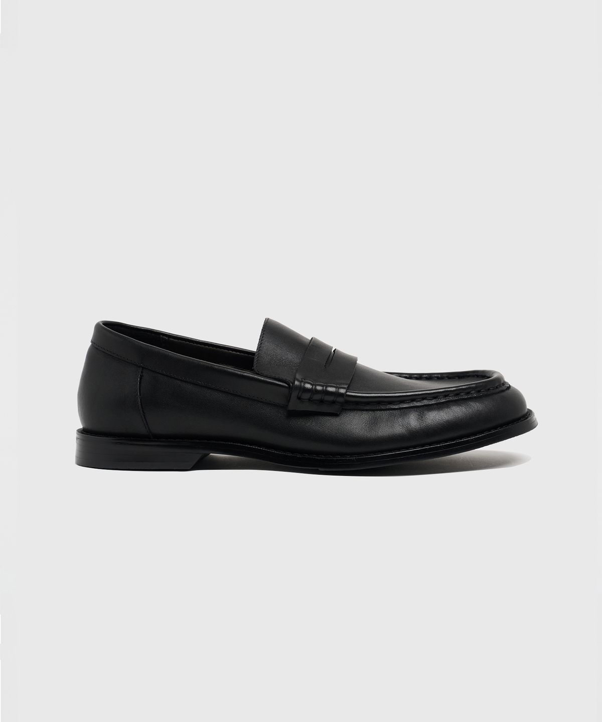 로스트가든(LOSTGARDEN) UNIFORM Wide Loafer Black