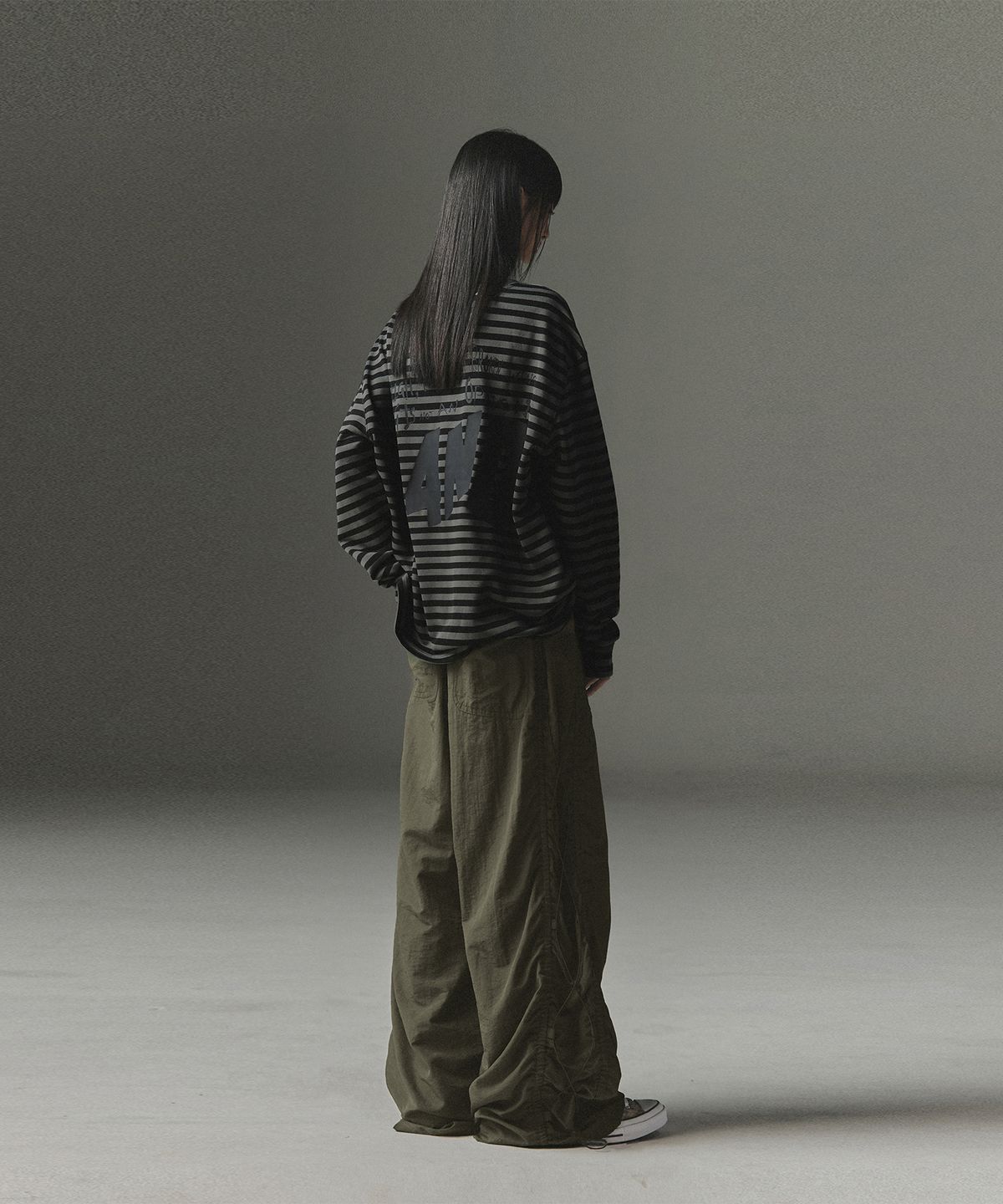 낫포너드(NOT4NERD) Side Shirred Nylon Pants - Khaki