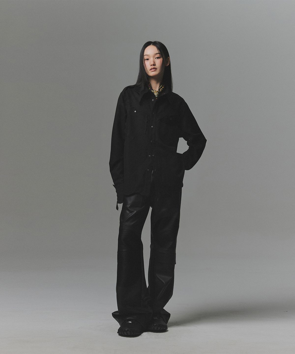 낫포너드(NOT4NERD) Hand Cut Suede Western Shirt - Black