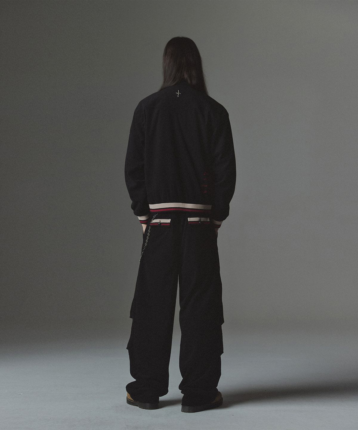 낫포너드(NOT4NERD) Striped Rib Sleeve Patch Corduroy Jacket - Black