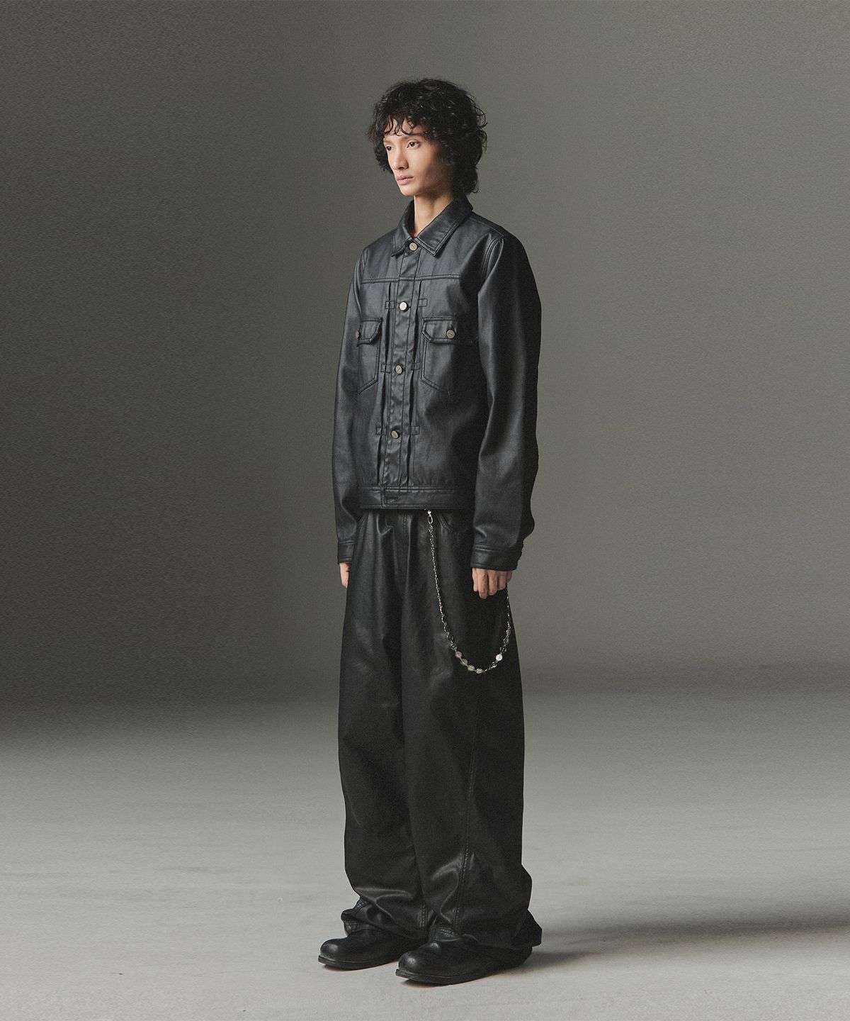 낫포너드(NOT4NERD) Coated Curved Pants - Black