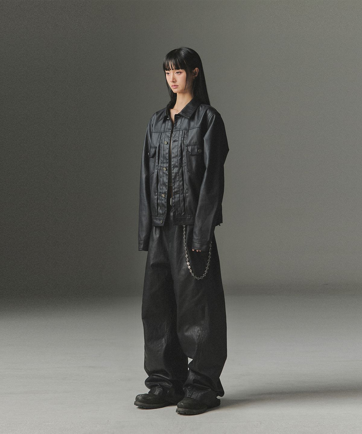 낫포너드(NOT4NERD) Coated Curved Pants - Black