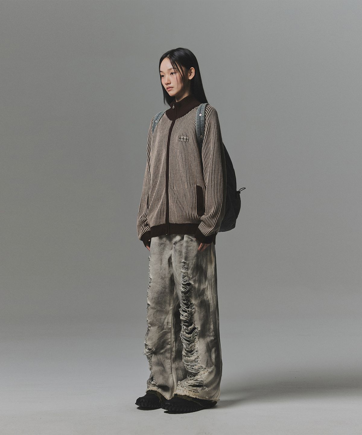 낫포너드(NOT4NERD) 444 Logo Two Tone Rib Knit Zip Up - Beige