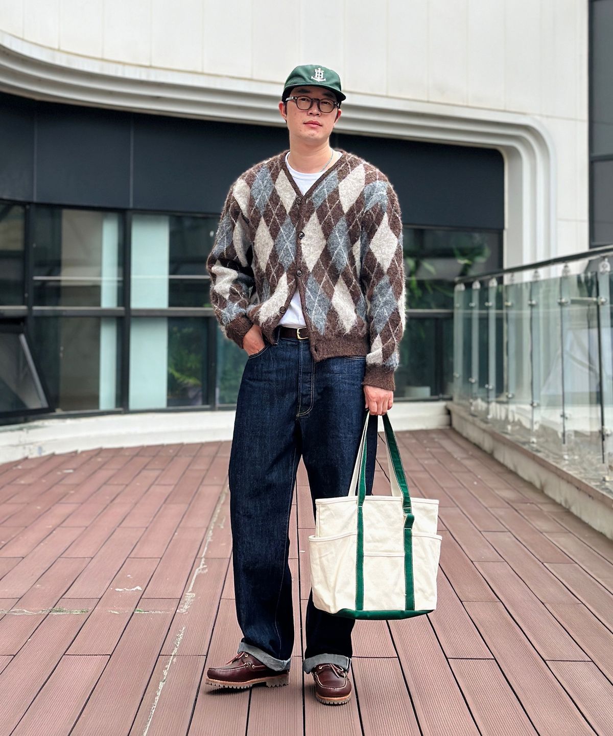 커즈넬로(CUZNELLO) 블랜드 아가일 가디건_브라운