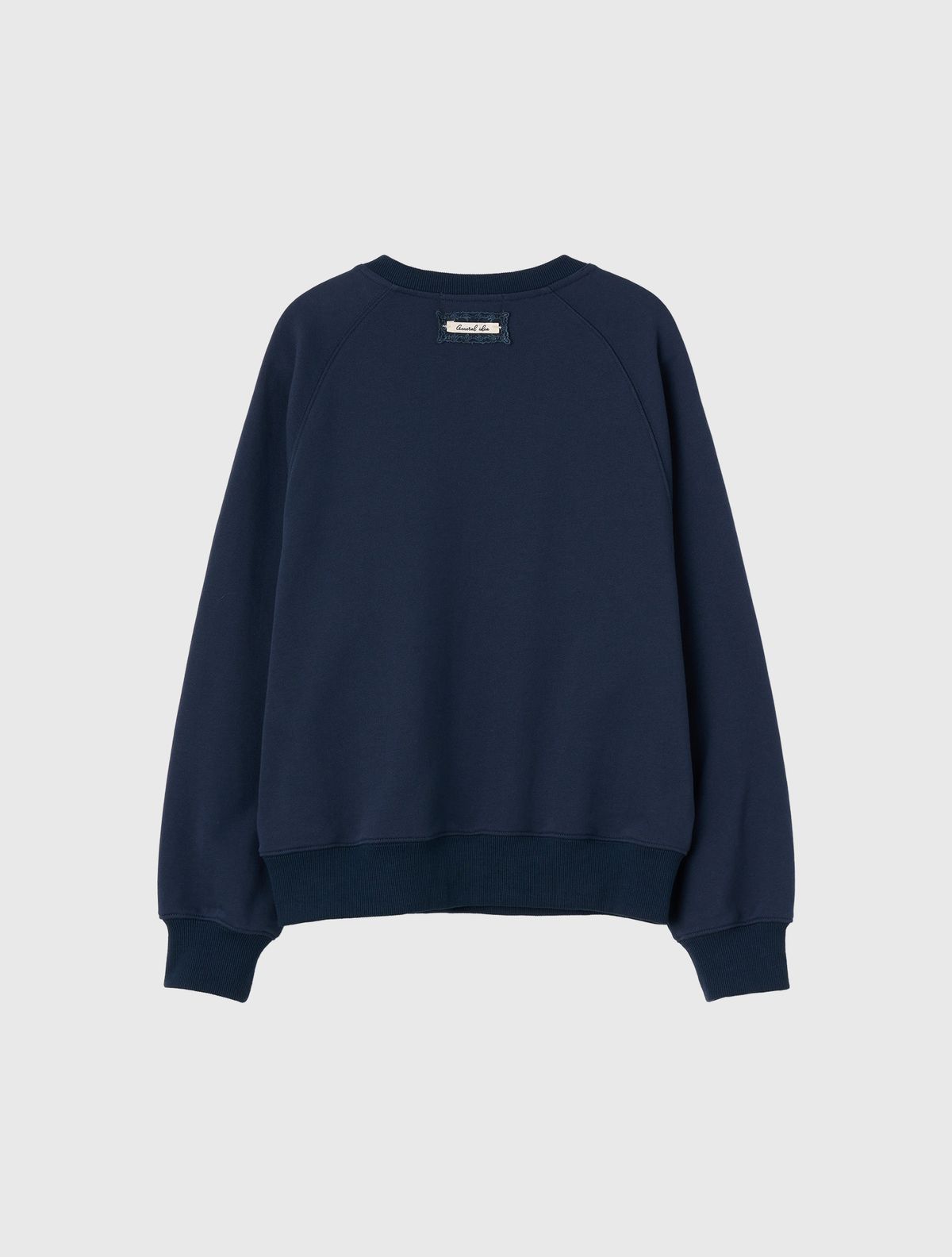 제너럴아이디어(GENERALIDEA) 레터링 브이넥 맨투맨 [NAVY] / WBE3L02513