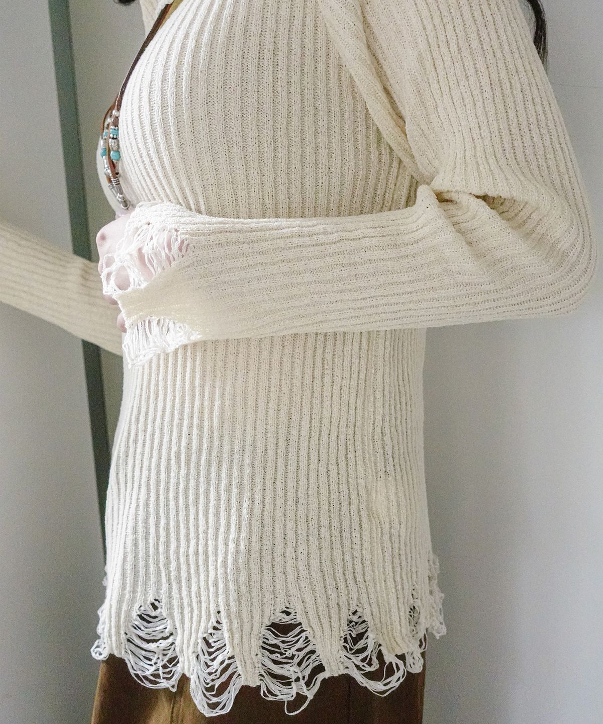 쿨키튼(KOOLKITTEN) Distressed Edge Pullover 2colors