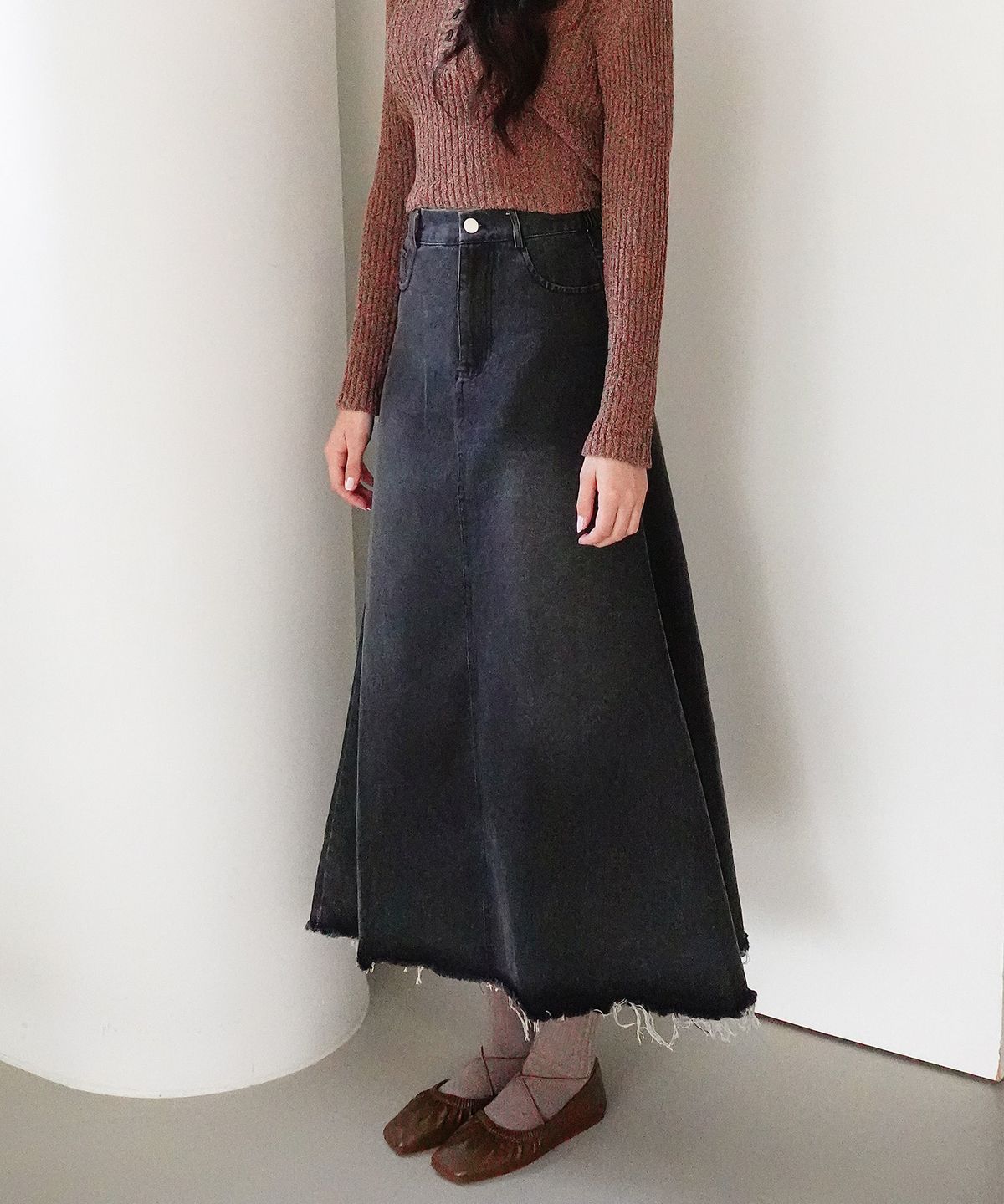 쿨키튼(KOOLKITTEN) Distressed Maxi Denim Skirt