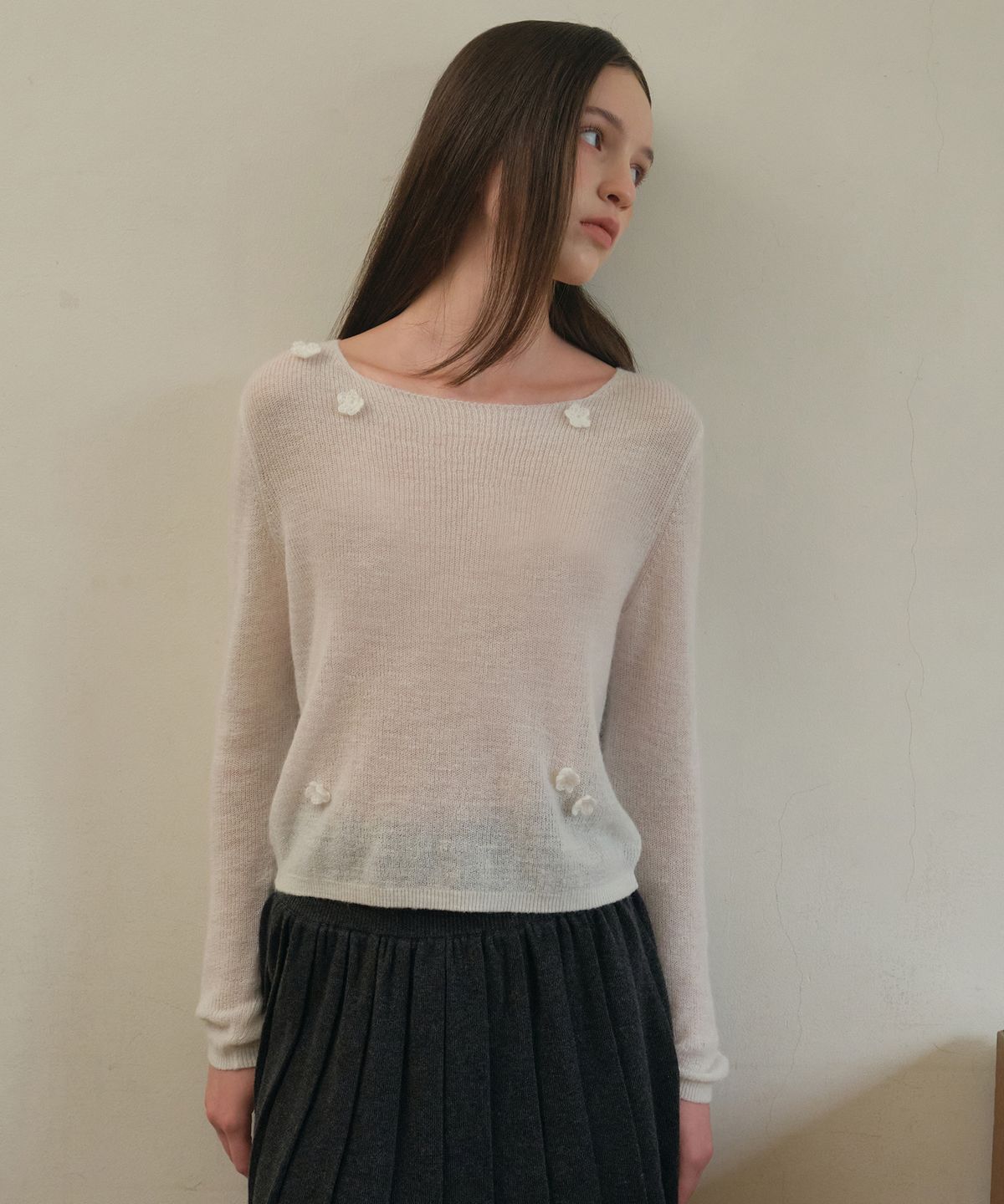 아우어노스텔지아(OURNOSTALGIA) Hand flower square knit_2color(OC25KN15)